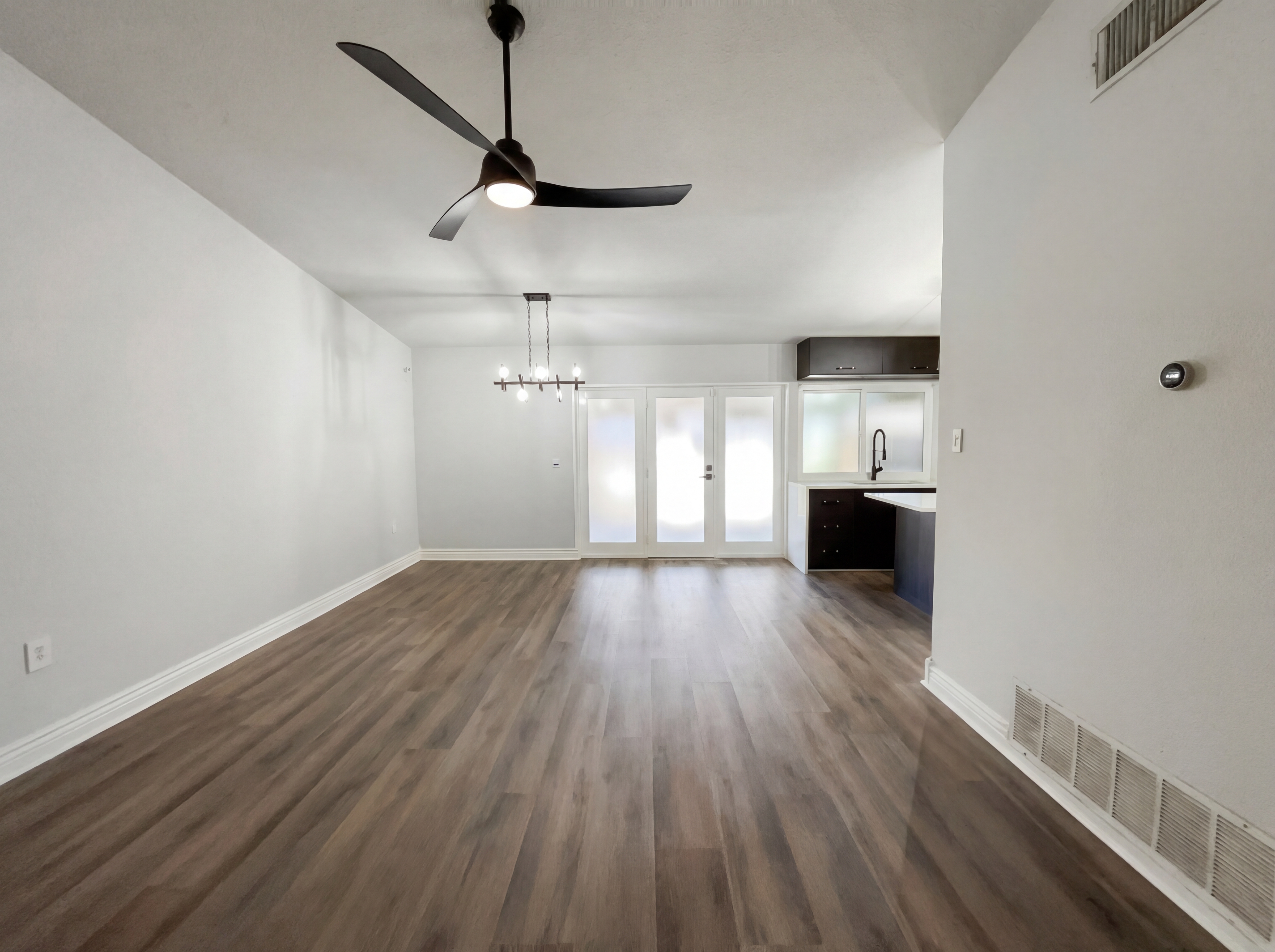 Photo 6 of 18 of 7913 Dry Canyon Trl, Live Oak, TX