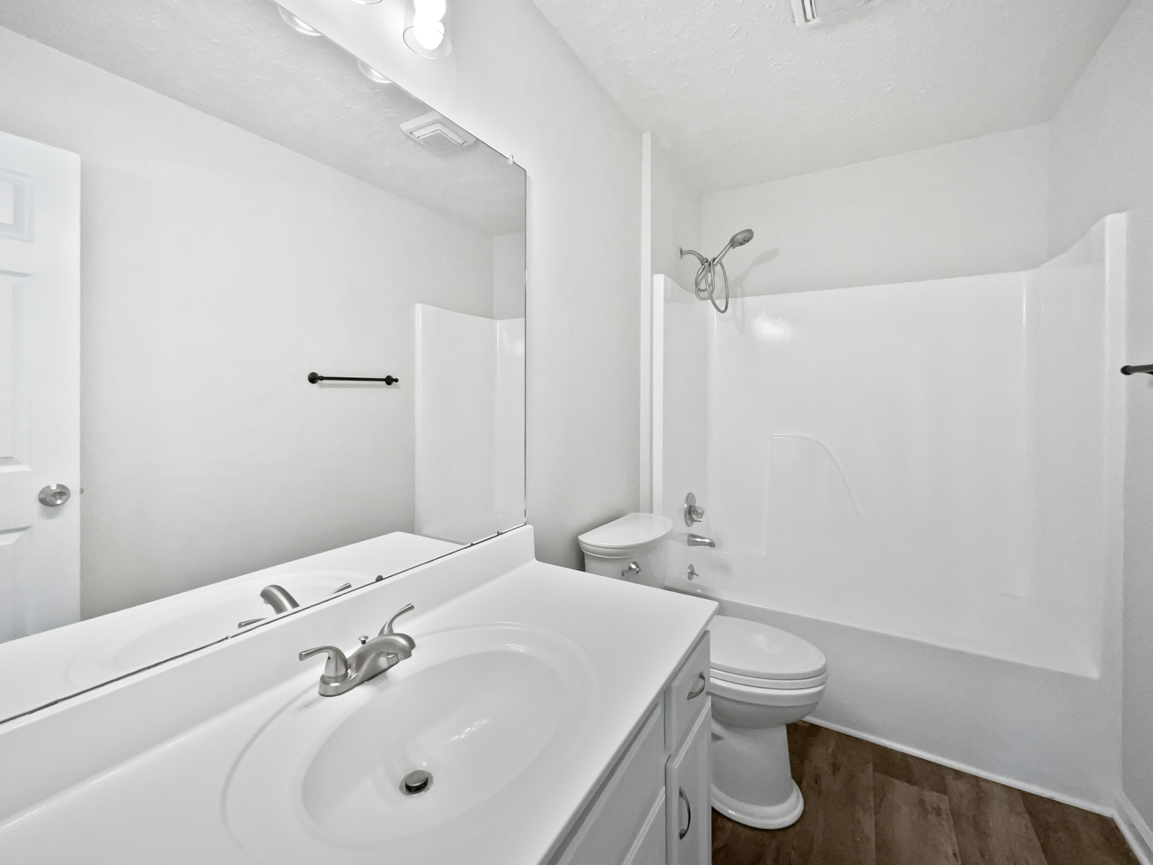 Photo 7 of 21 of 1317 Sonja Dr, Clarksville, TN