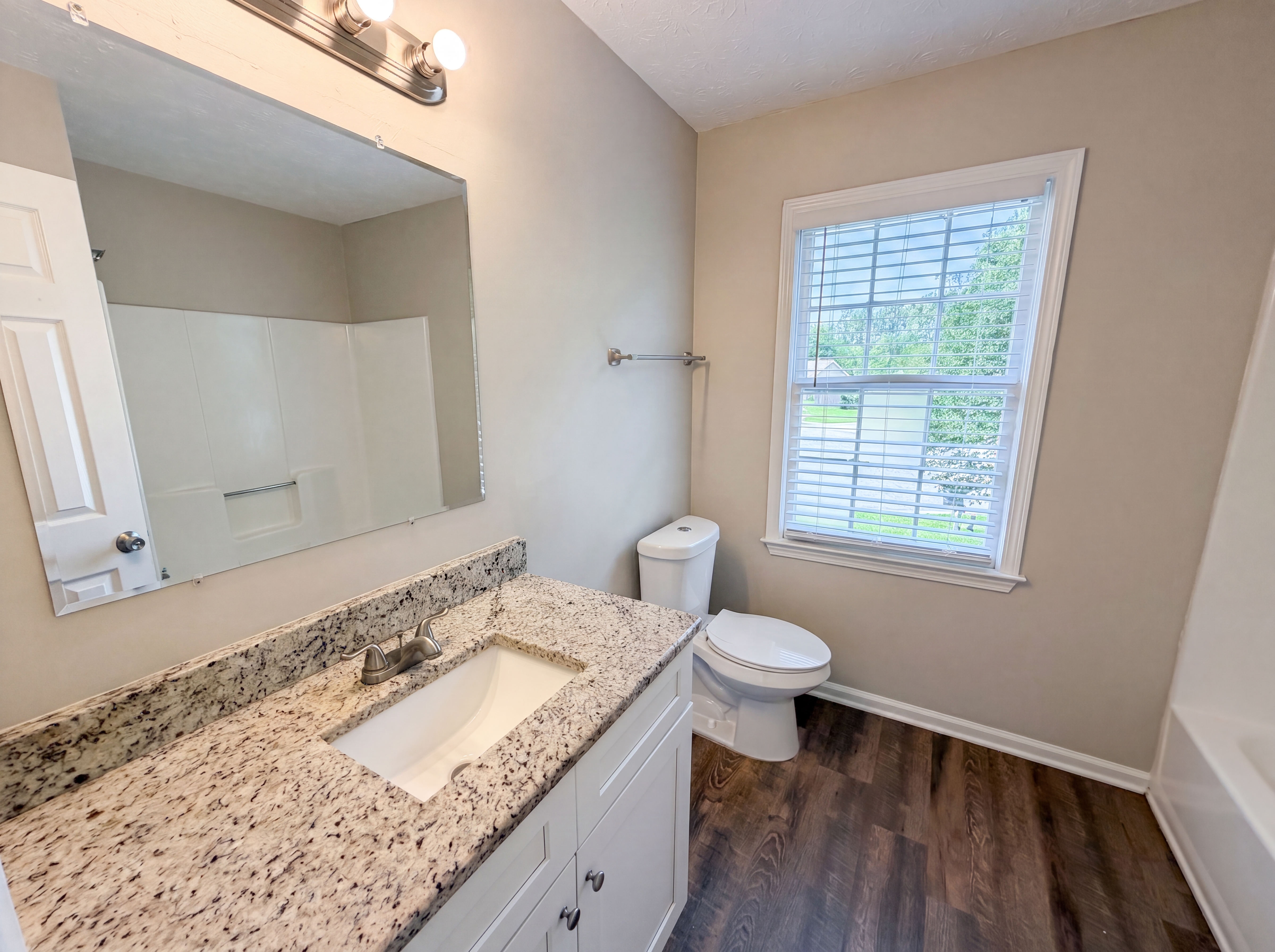 Photo 12 of 23 of 4078 Tara Ct, Loganville, GA