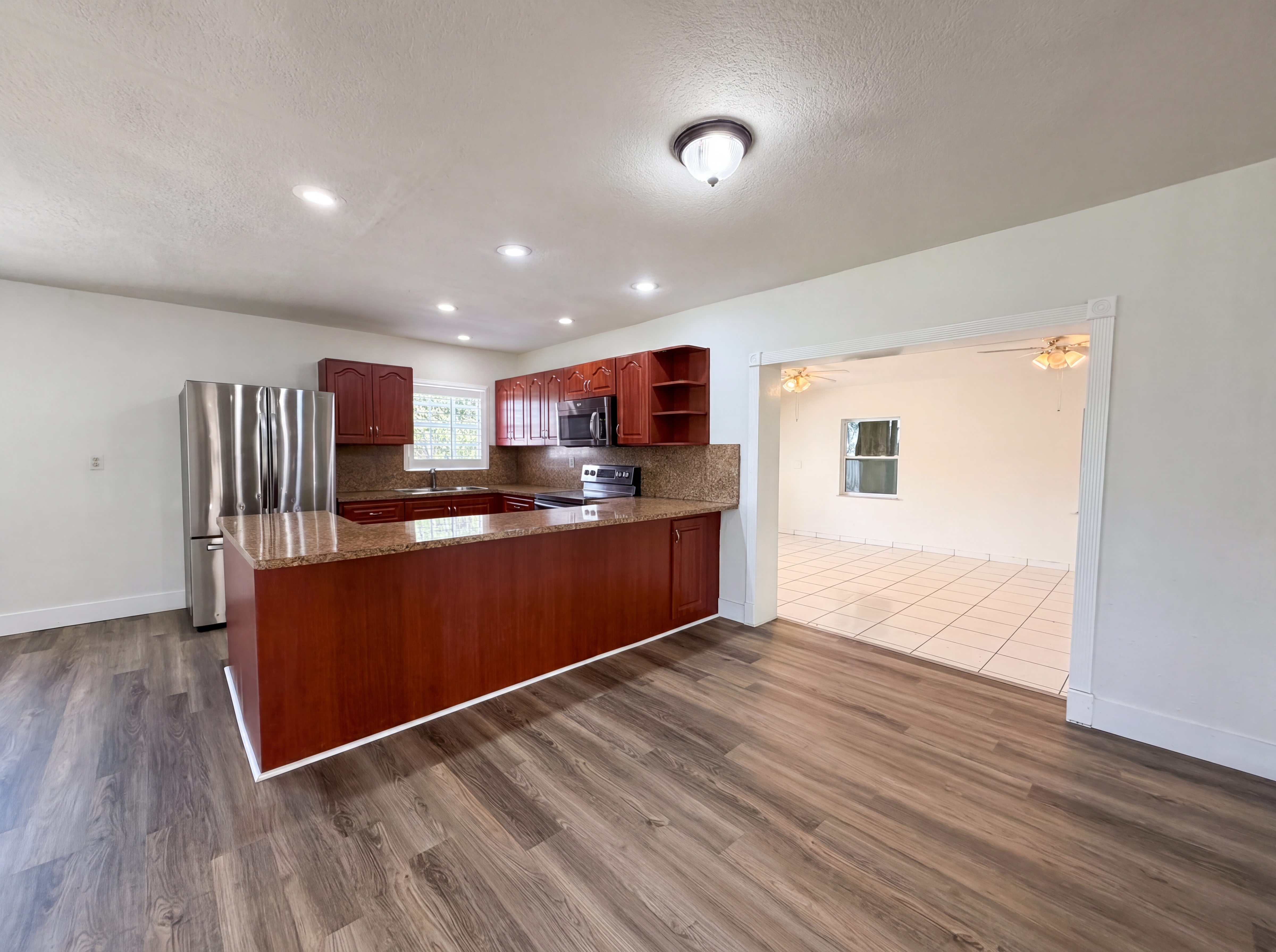Photo 2 of 20 of 4403 NW 202nd St, Miami Gardens, FL