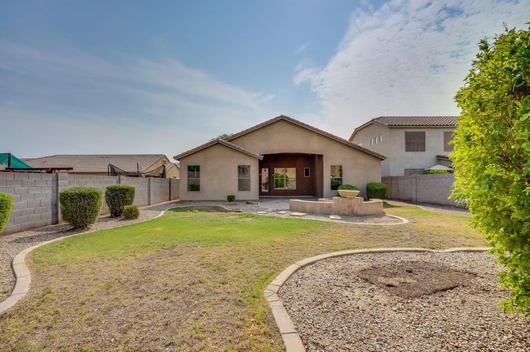 Photo 5 of 26 - 3808 S 99th Dr, Tolleson, AZ 85353