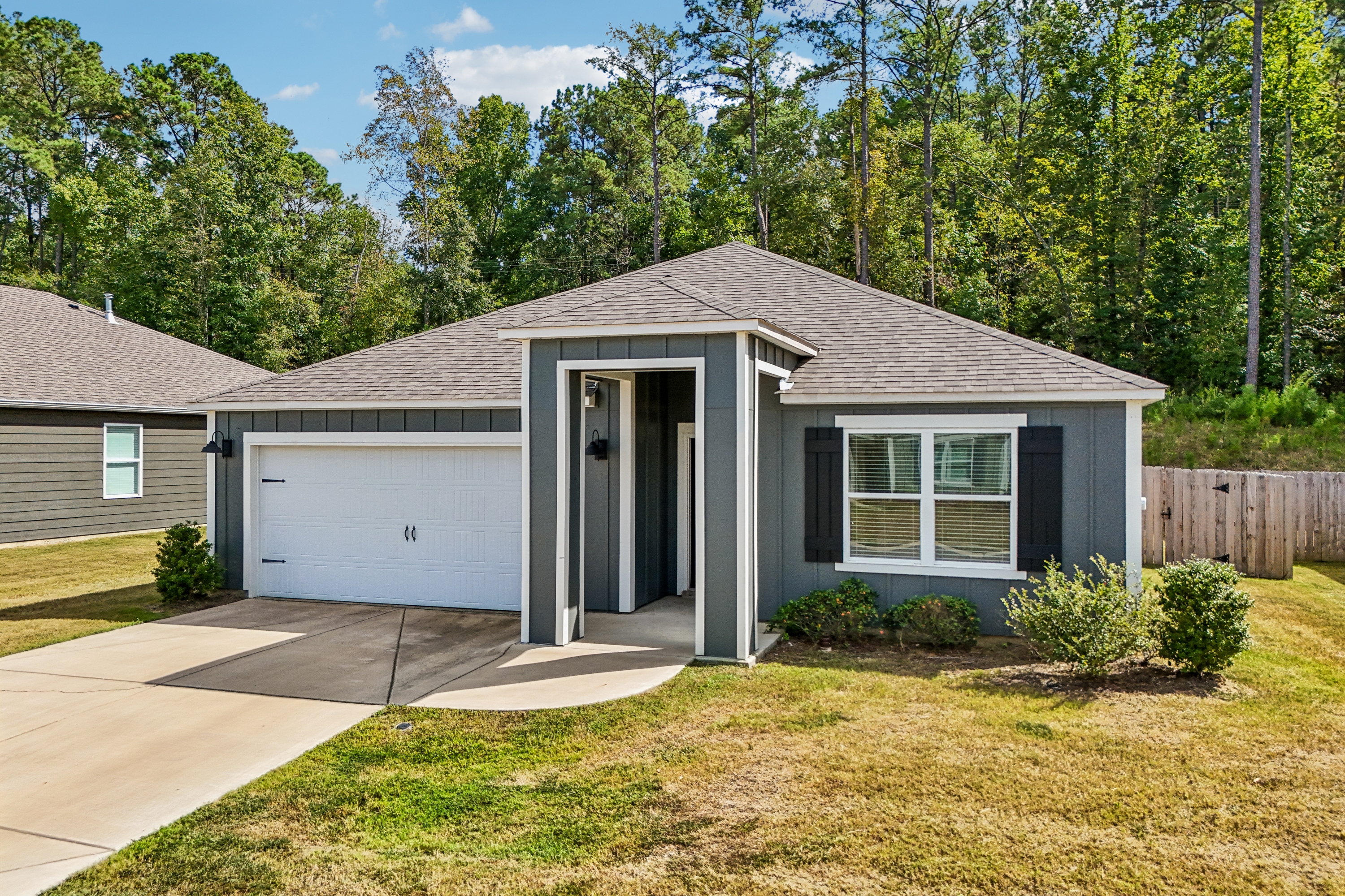 Photo 2 of 30 of 6713 Newbridge Cv, Bessemer, AL