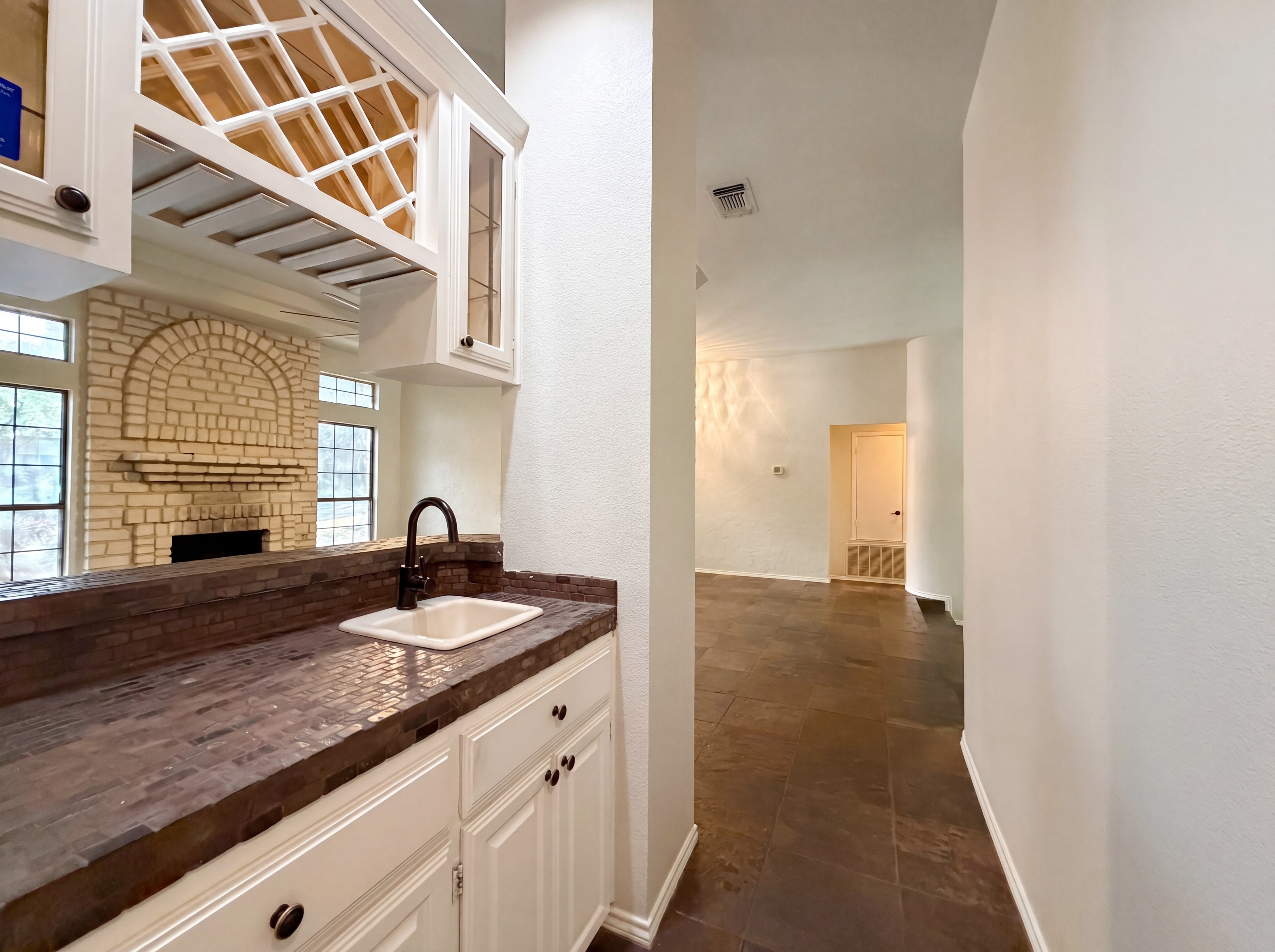 Photo 11 of 16 of 14714 Swale, San Antonio, TX