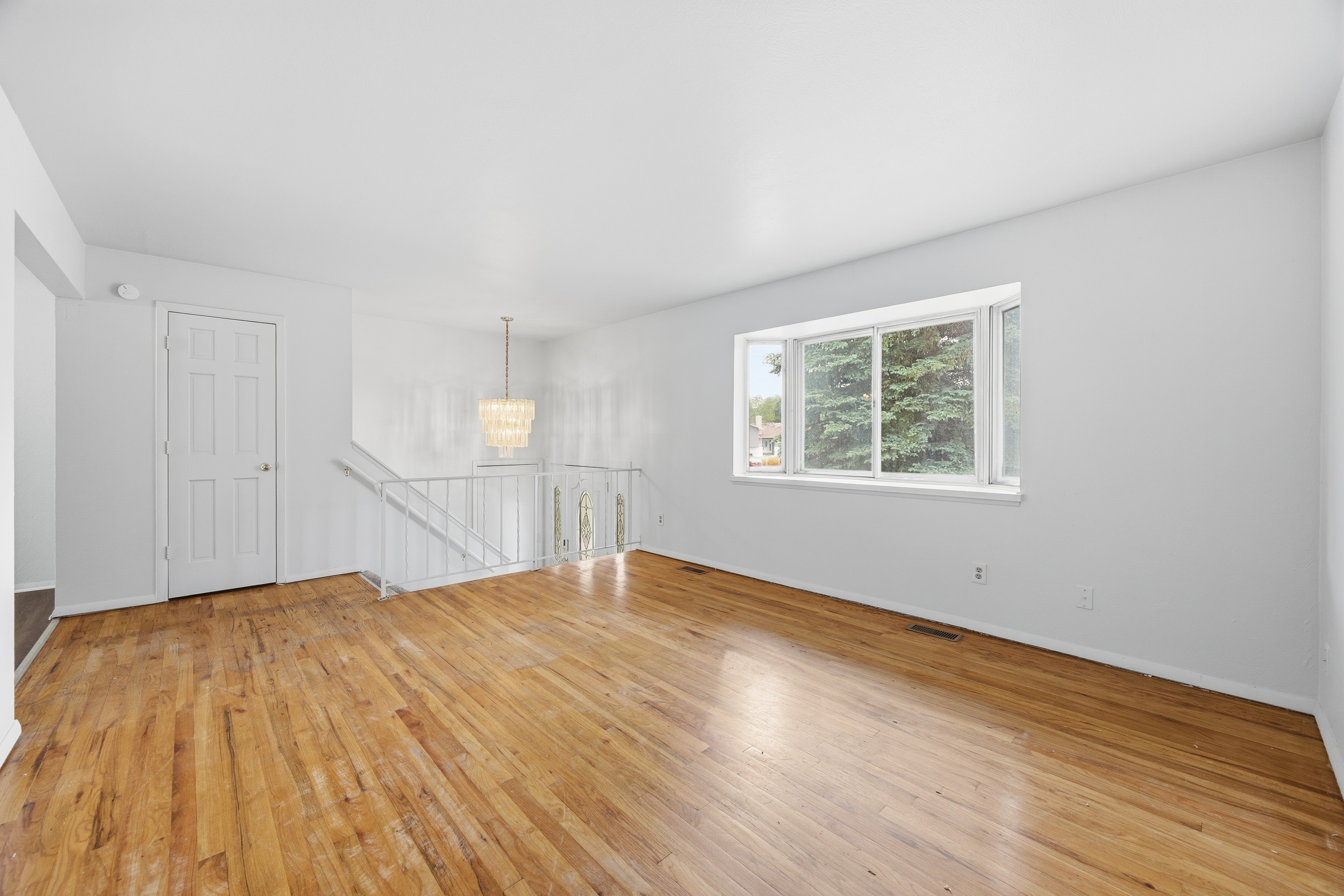 Photo 11 of 49 of 228 Fairfax St, Colorado Springs, CO
