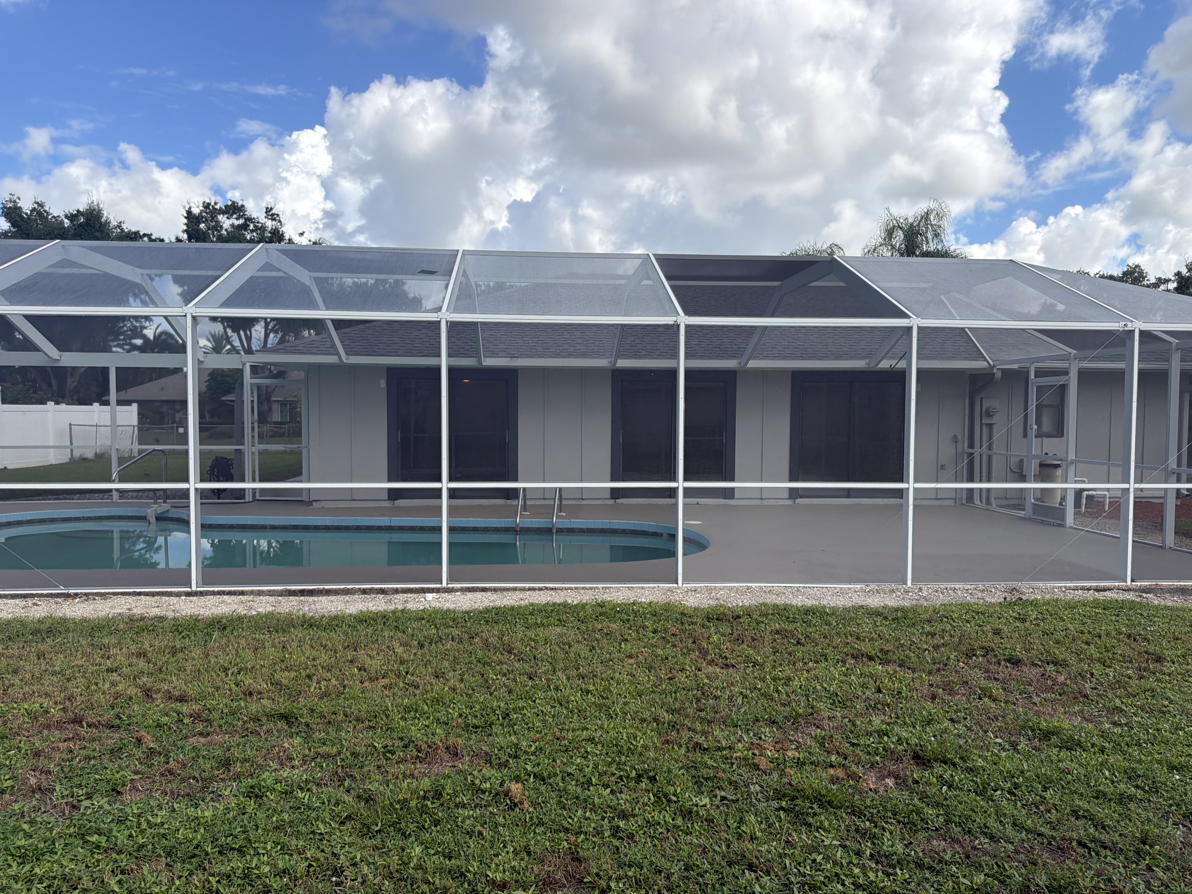 Photo 5 of 21 of 8022 Timber Lake Ln, Sarasota, FL