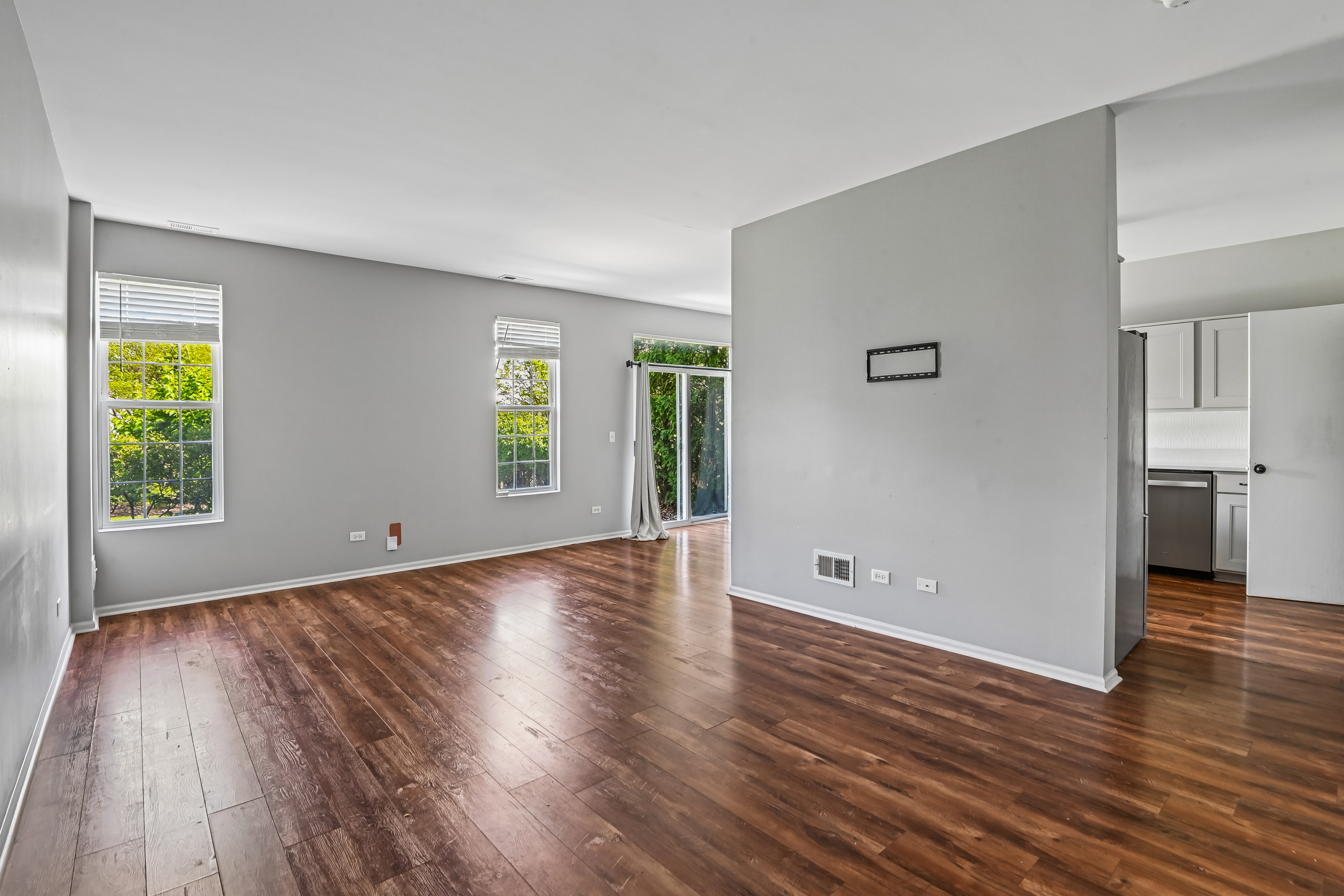 Photo 31 of 33 of 1212 Courtland Cir, Plainfield, IL