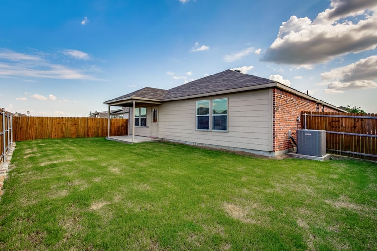 Photo 26 of 28 - 110 Abelia Dr, Fate, TX 75189