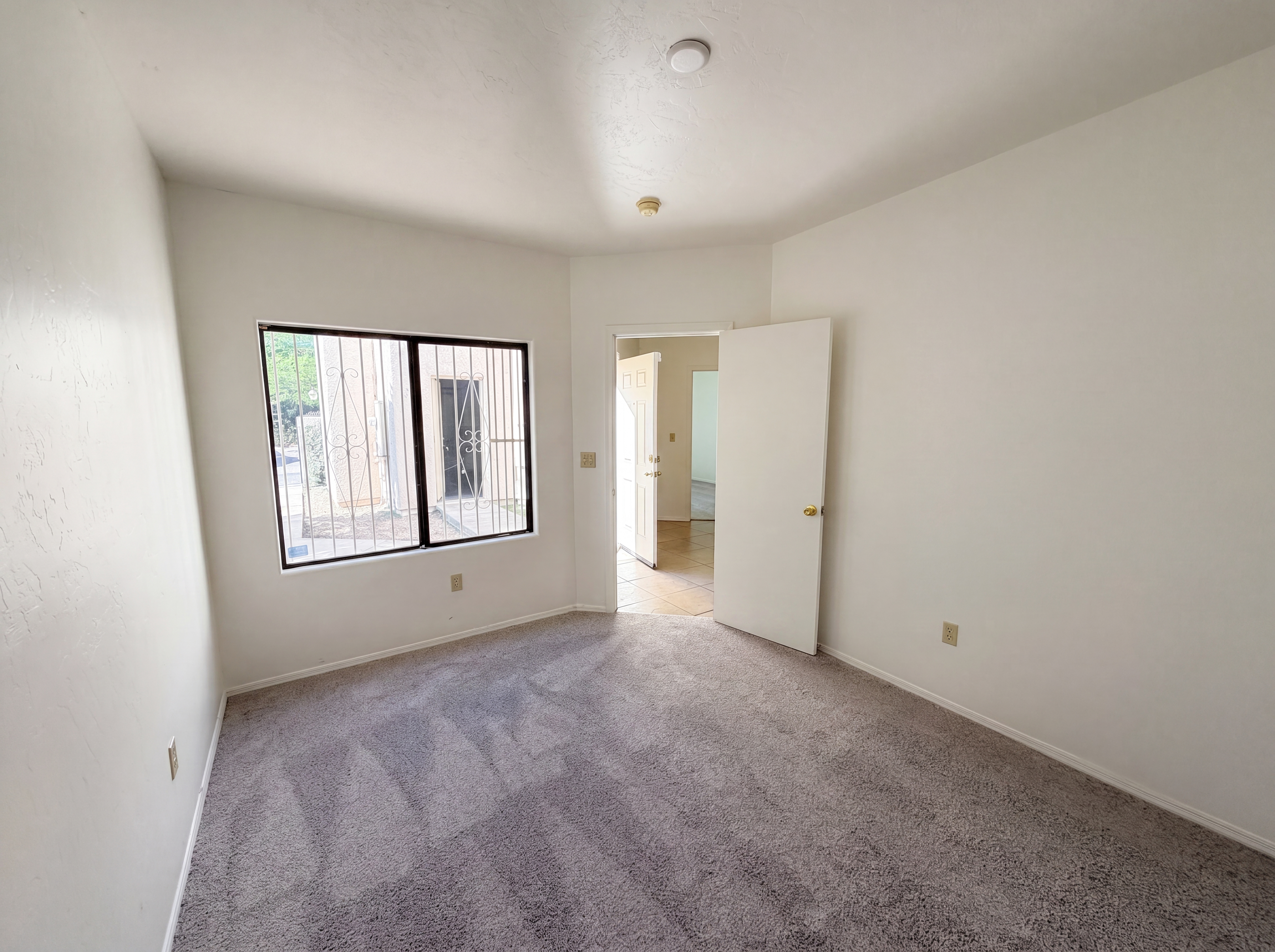 Photo 10 of 18 of 7855 E Roget Dr, Tucson, AZ