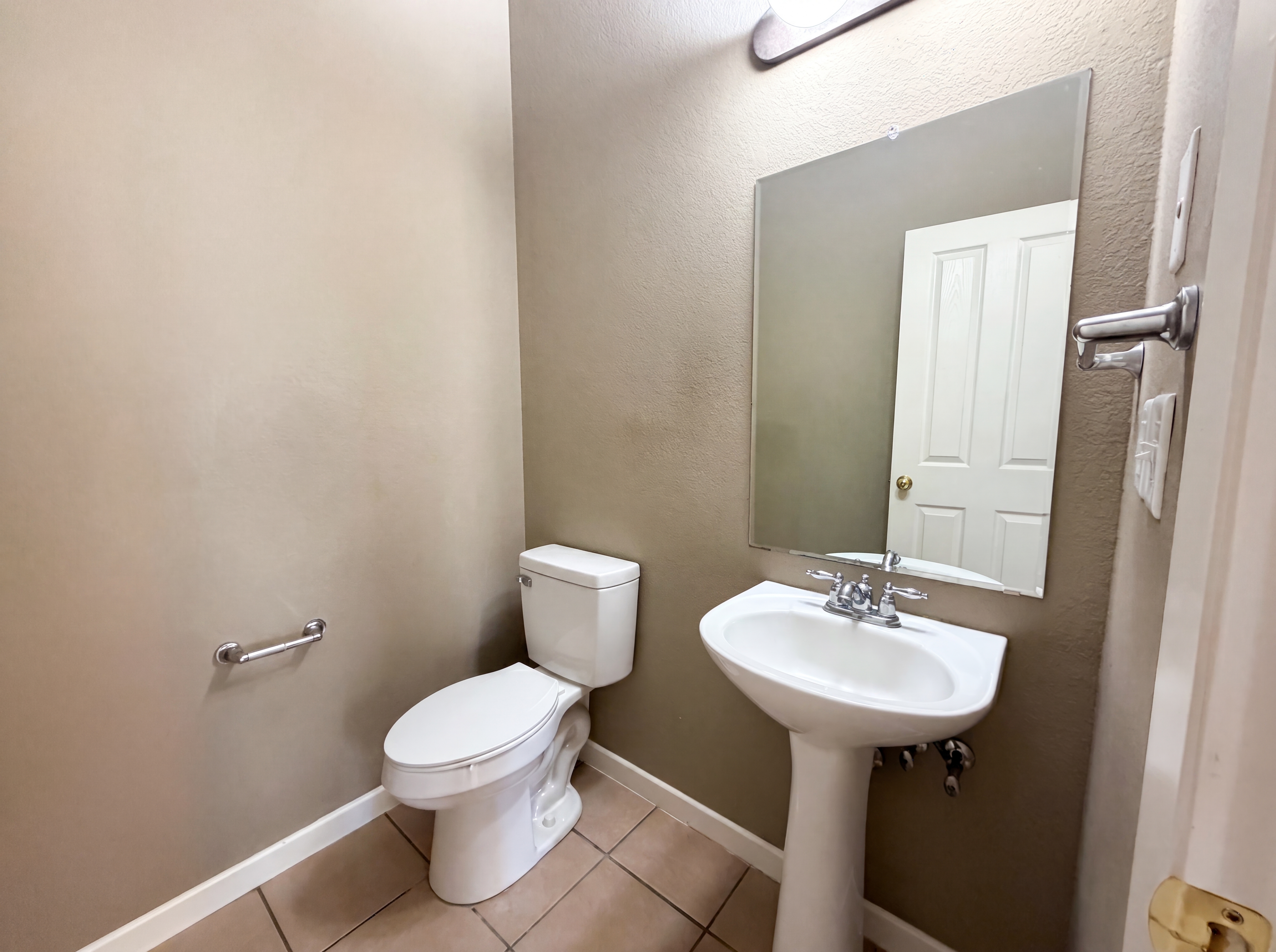 Photo 6 of 23 of 2513 Milagro Ridge Ct NE, Rio Rancho, NM