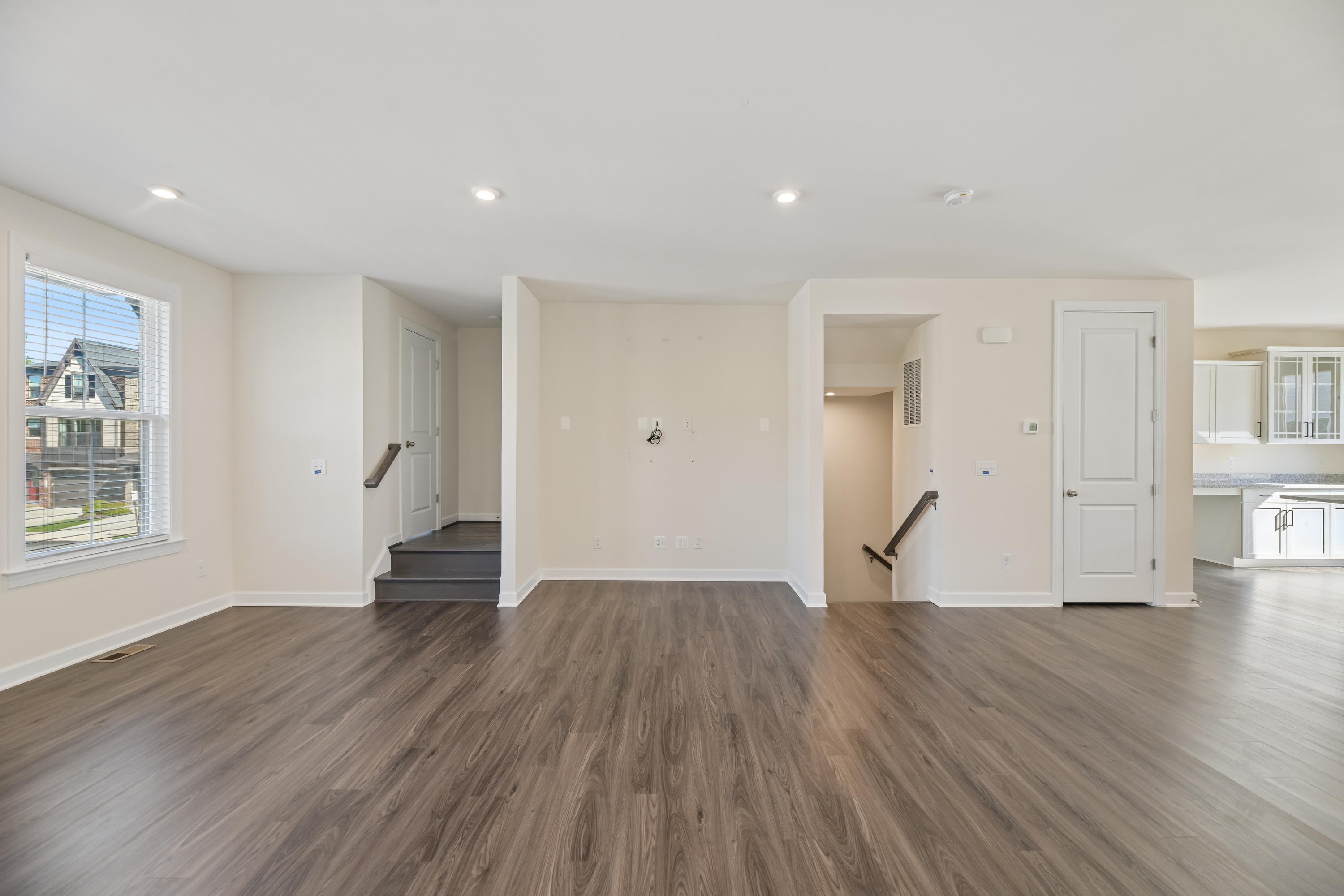Photo 9 of 60 of 8124 Bock Farm Pl, Alexandria, VA