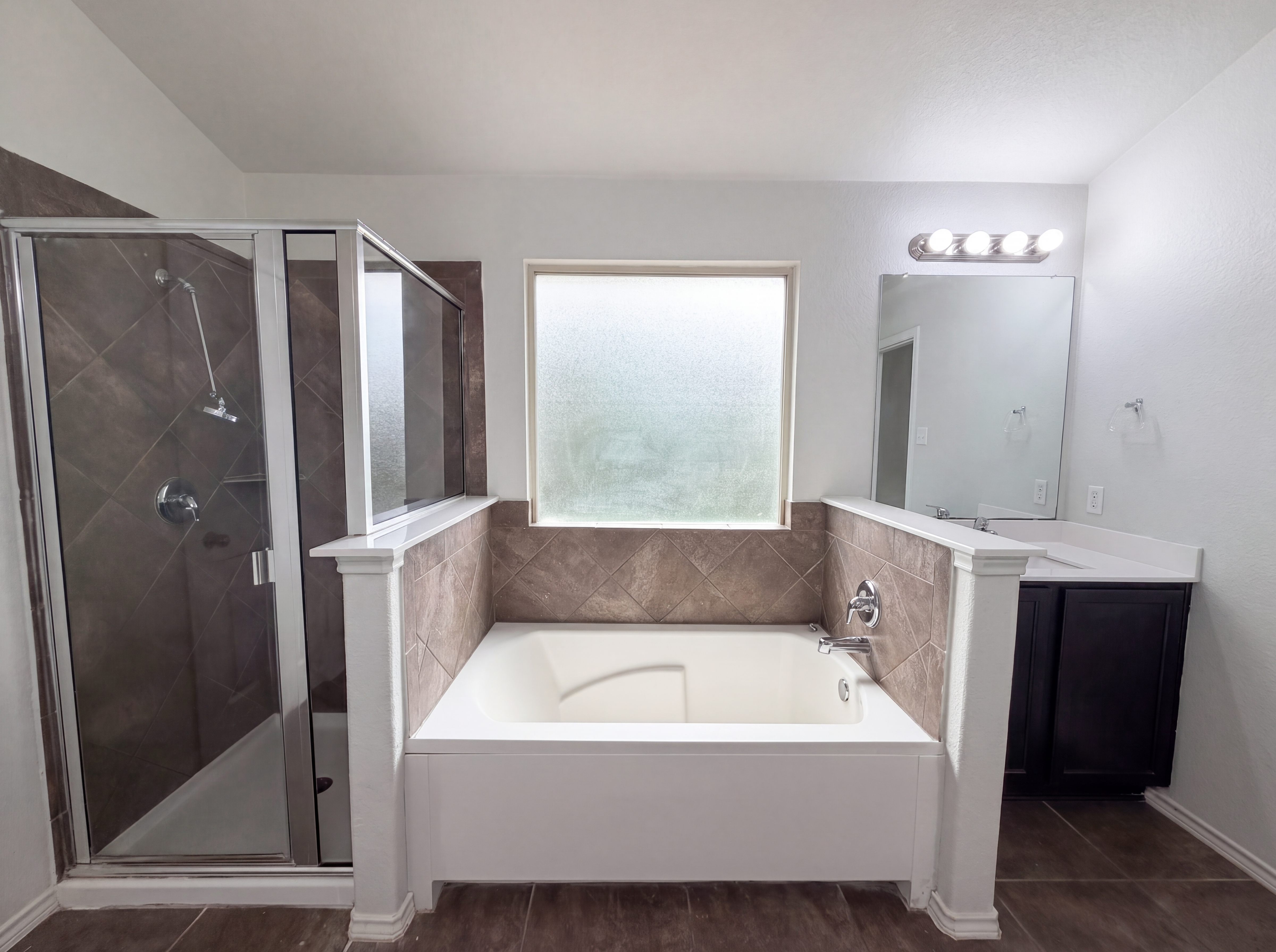 Photo 8 of 19 of 6623 Ambrose Cir, Temple, TX