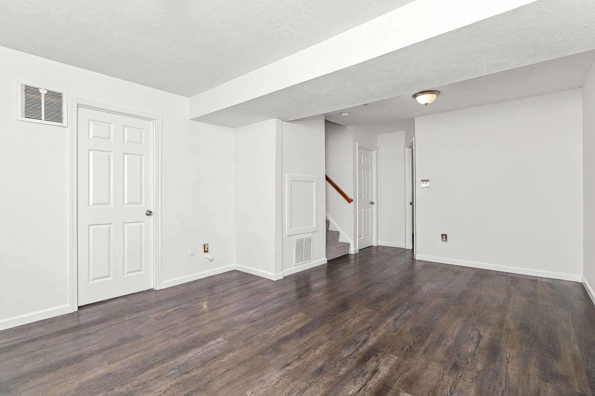 Photo 16 of 23 of 4042 Tahoe Pl, White Plains, MD