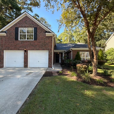 Property photo 1 of 580 Pointe Of Oaks Rd