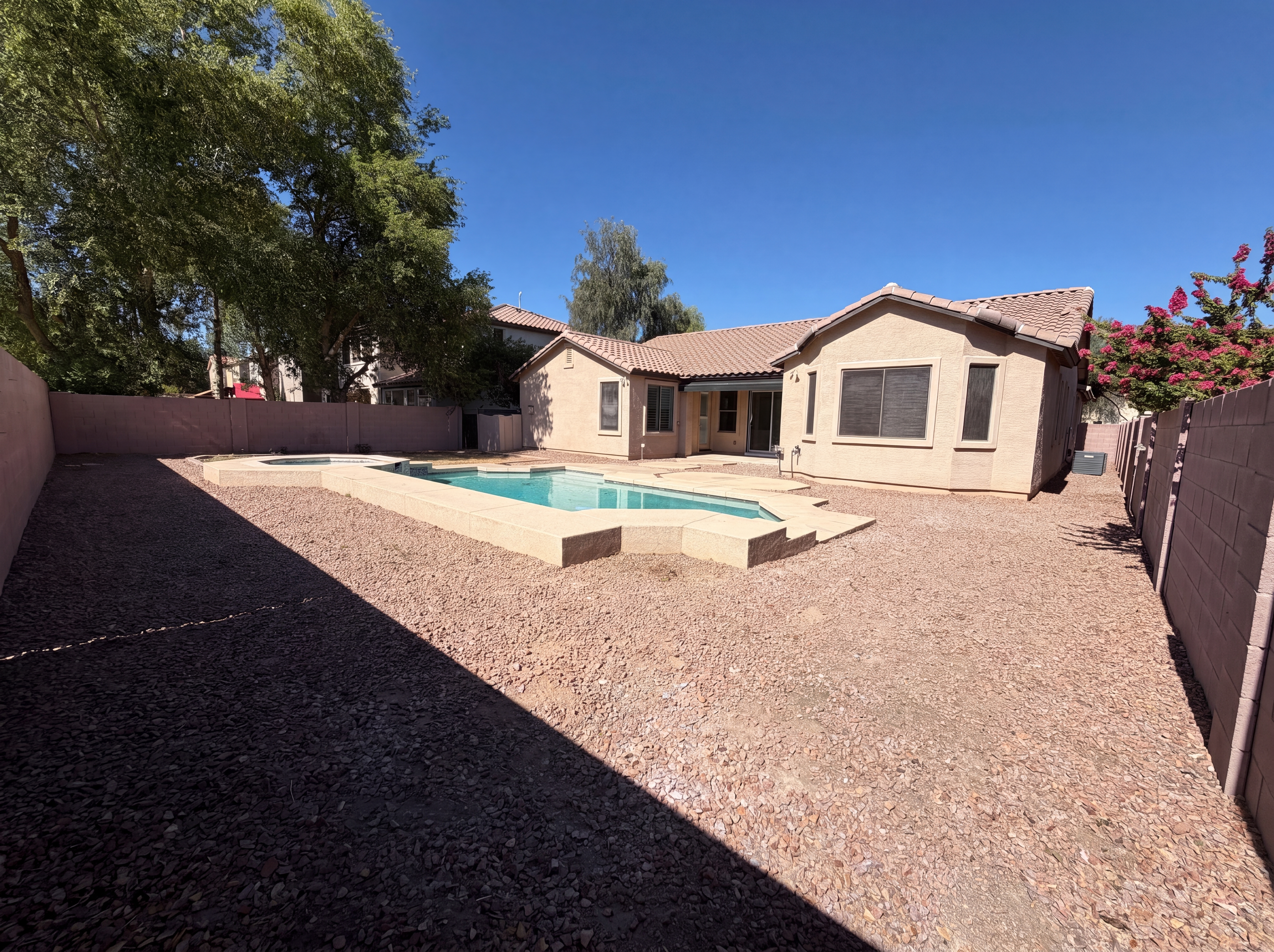Photo 5 of 35 of 550 S Emerson St, Chandler, AZ