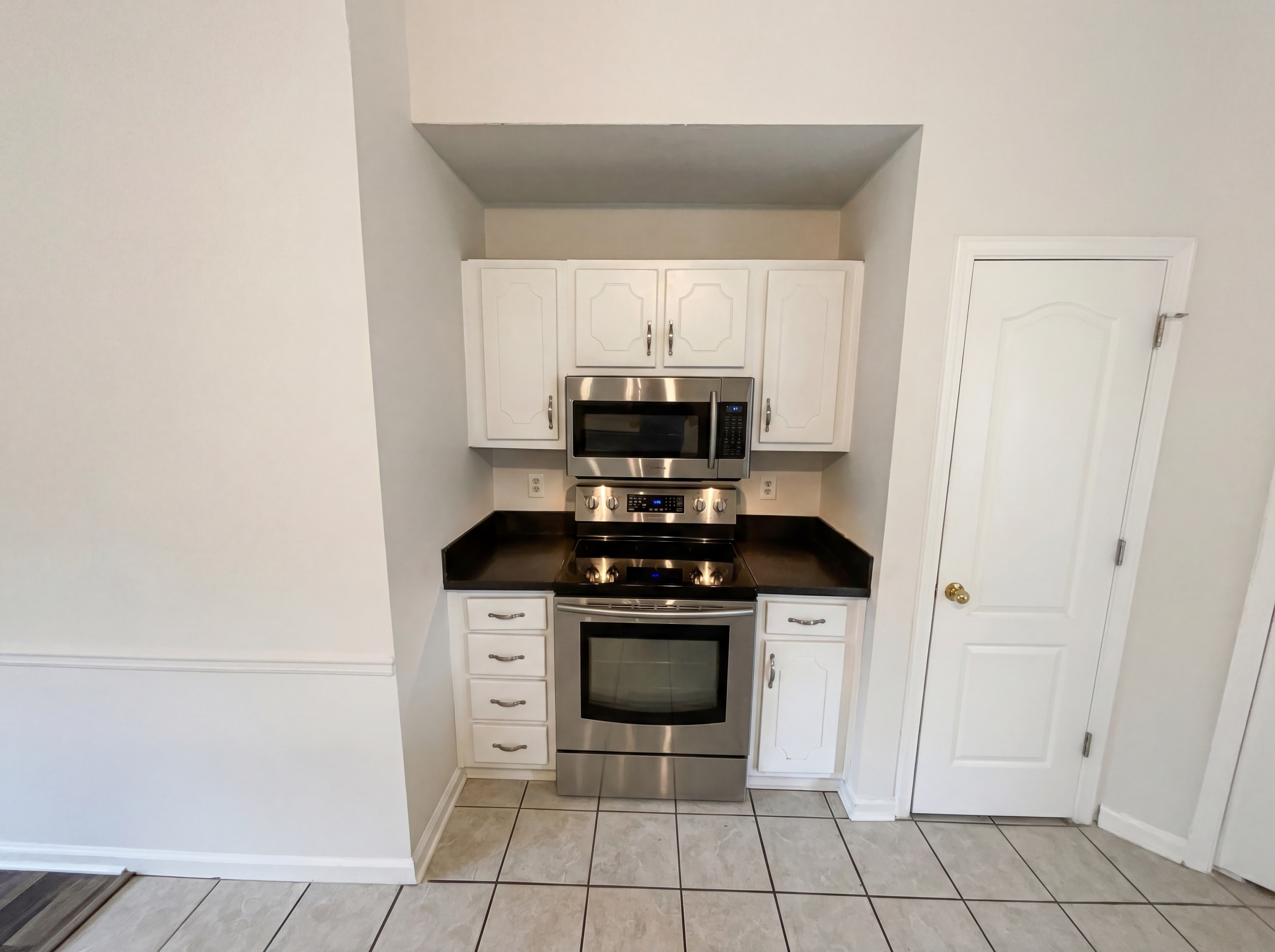 Photo 11 of 22 of 169 Manley Dr, Hampton, GA