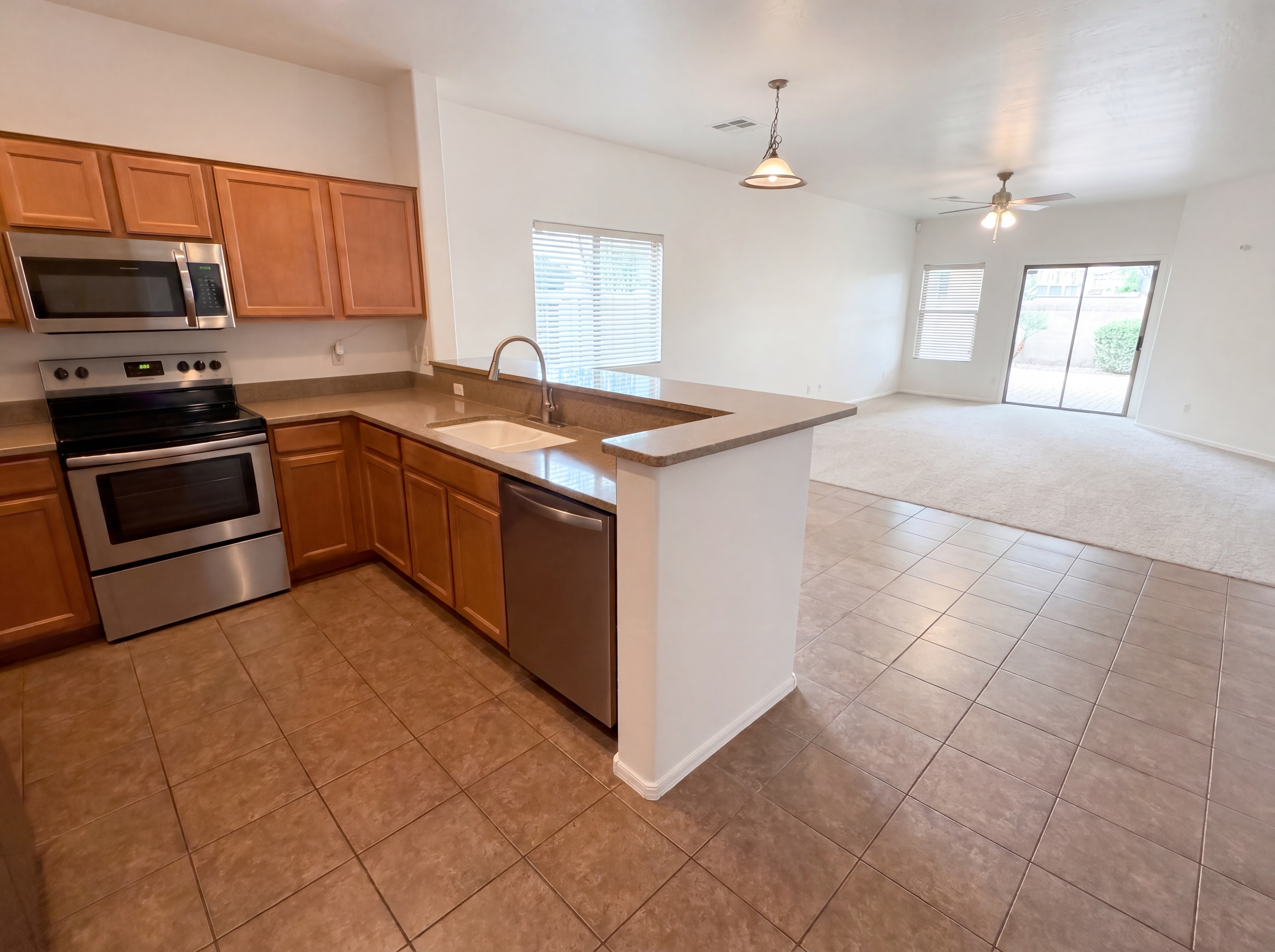 Photo 13 of 29 of 16148 N 168th Ln, Surprise, AZ