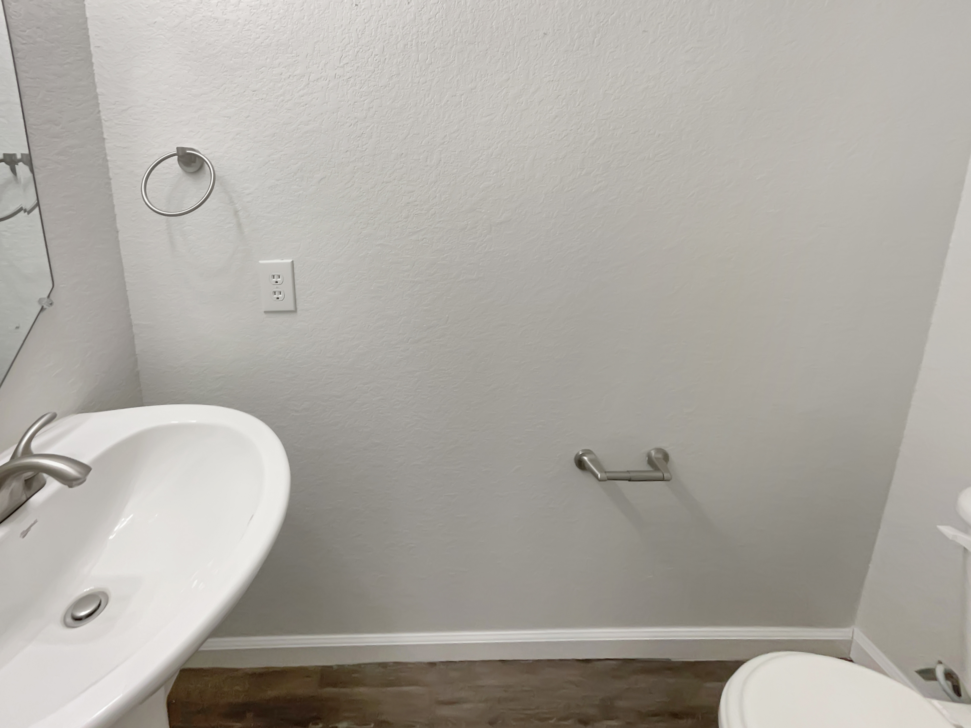 Photo 12 of 22 of 1649 Silverstone Dr, Weatherford, TX