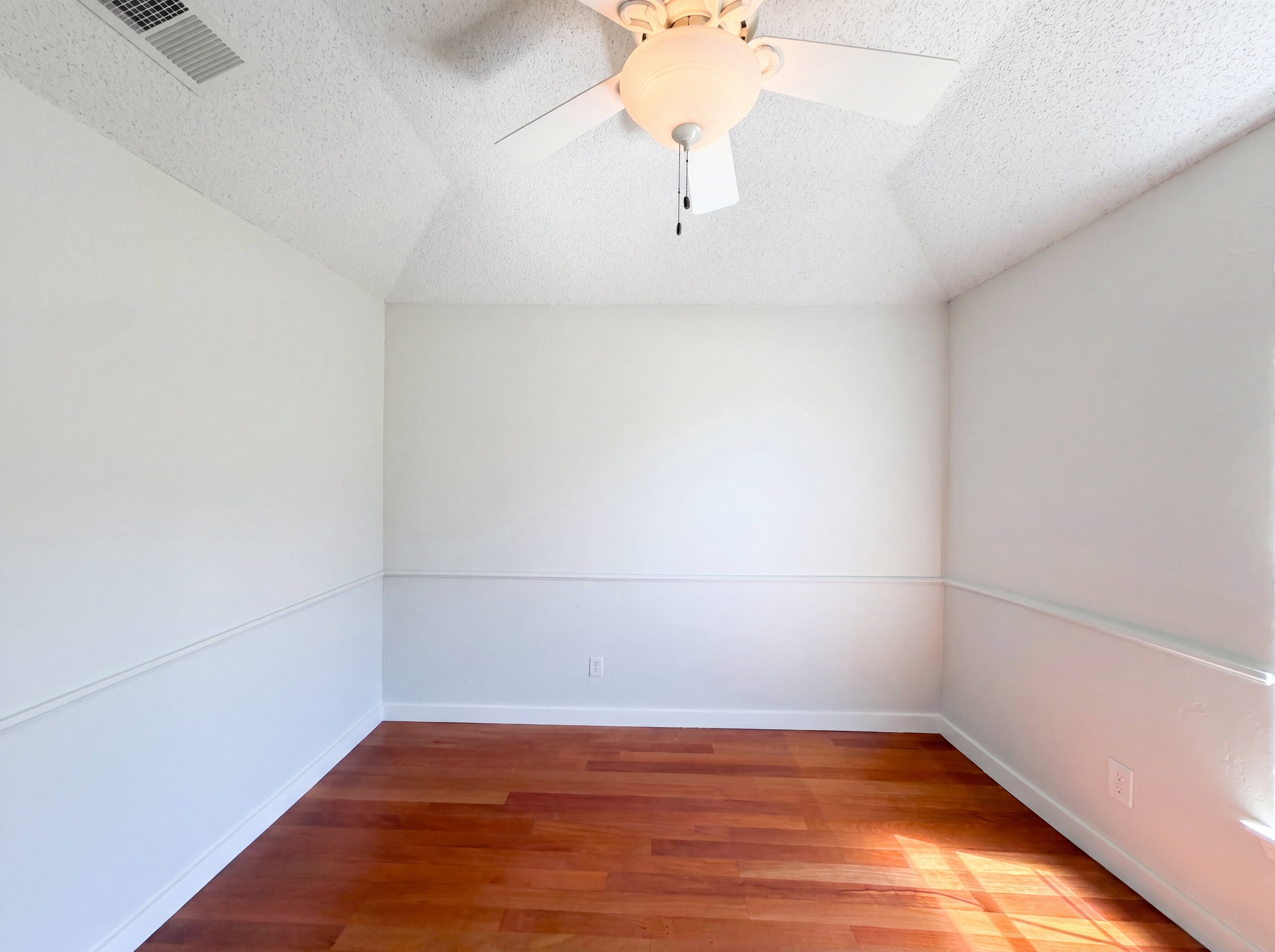 Photo 10 of 15 of 735 Highridge Dr, Little Elm, TX