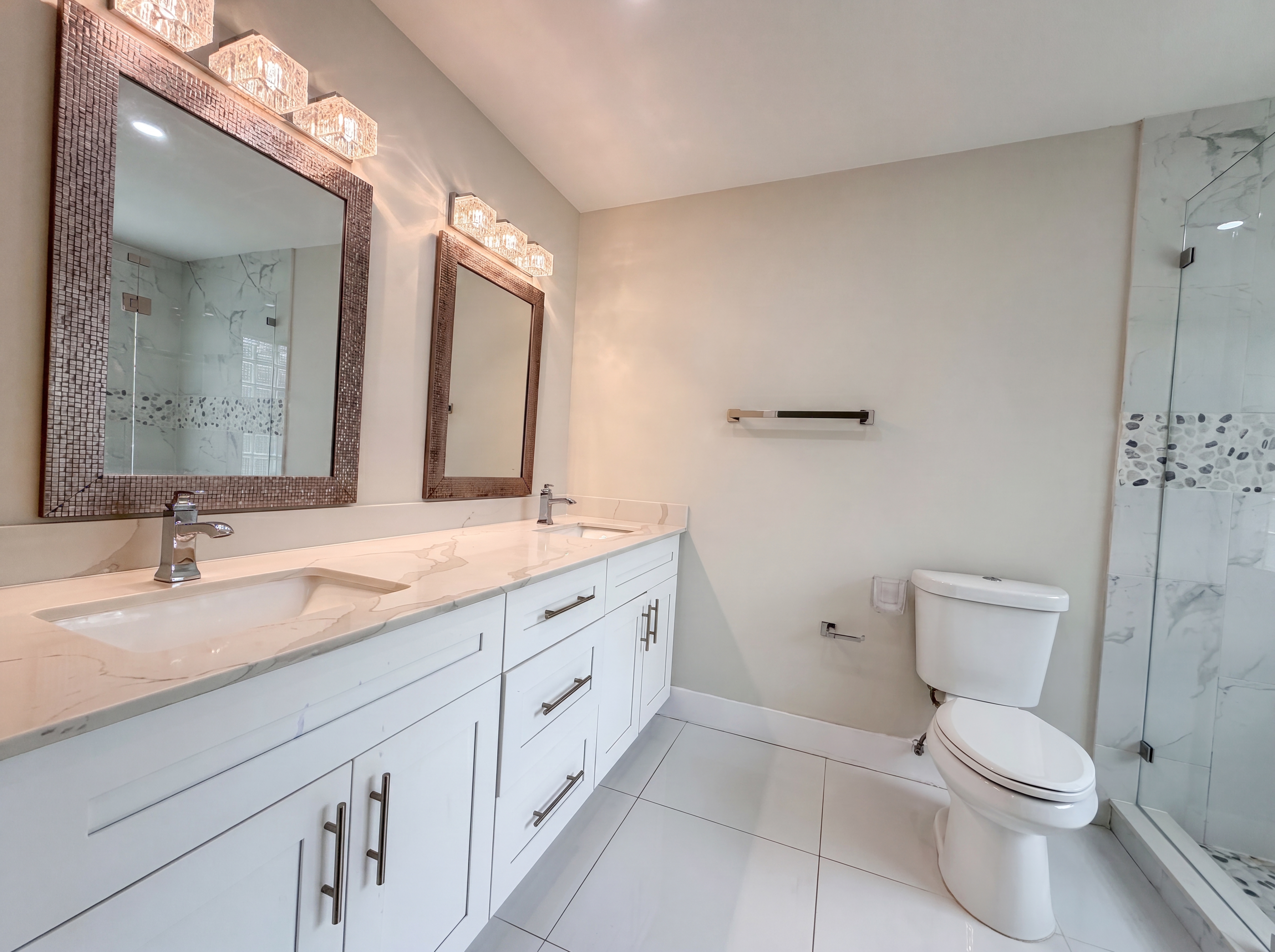 Photo 12 of 25 of 16571 SW 145th Ave, Miami, FL