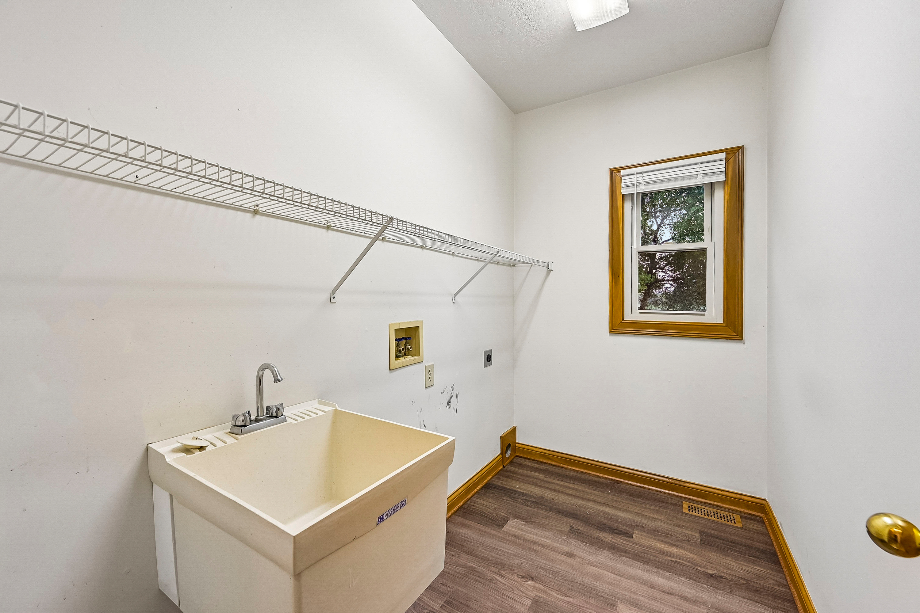 Photo 11 of 39 of 4542 Carrington Way, Hilliard, OH