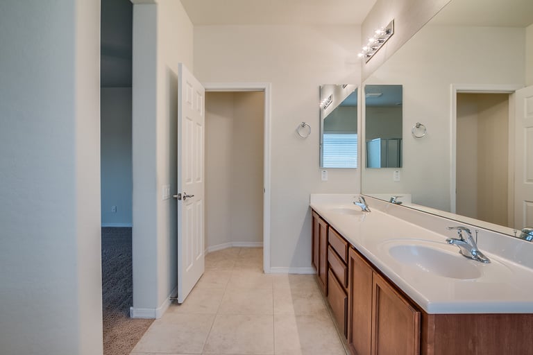 Photo 14 of 29 - 11118 E Silver Springs Ave, Mesa, AZ 85212