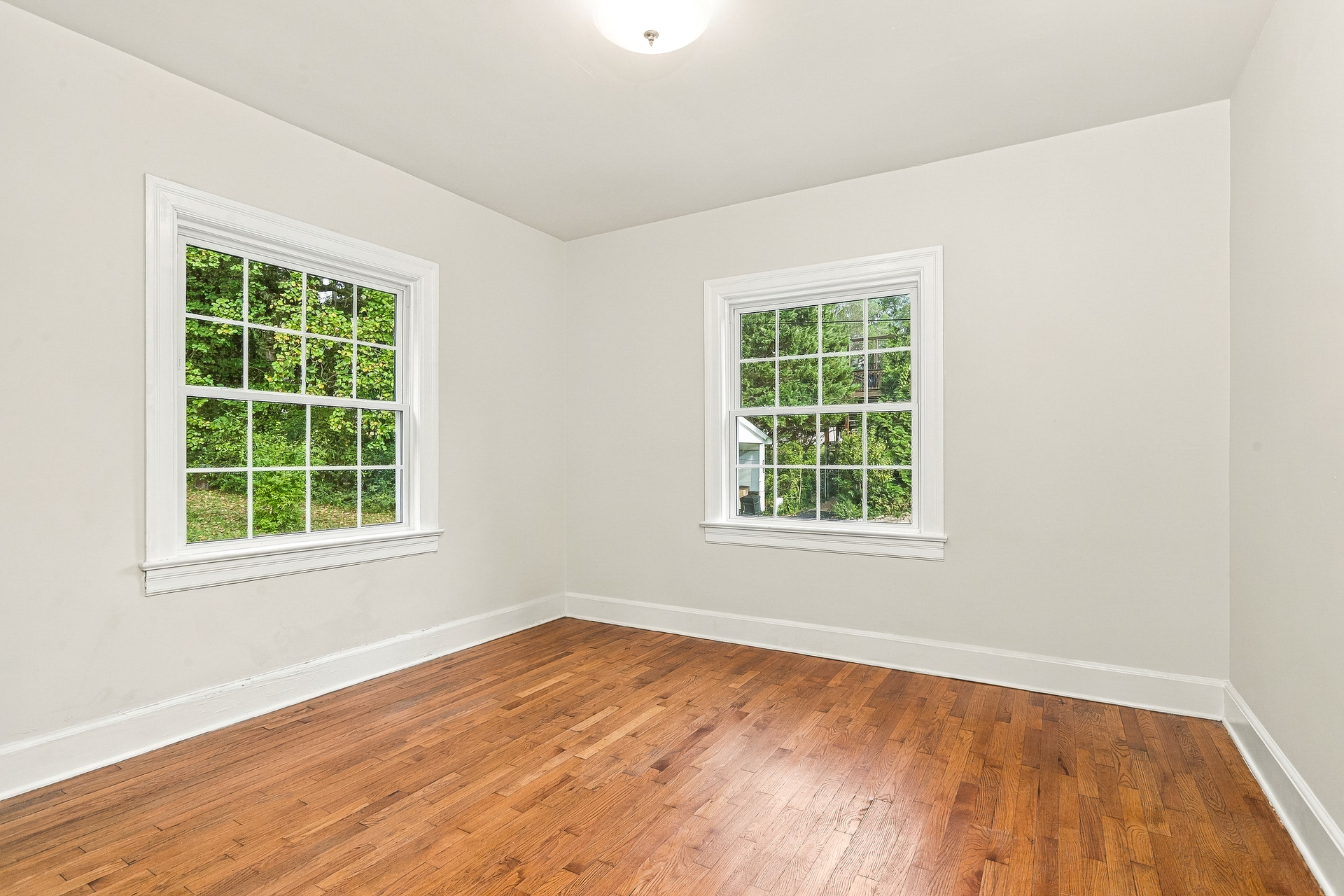 Photo 11 of 26 of 5608 Chapman Hwy, Knoxville, TN