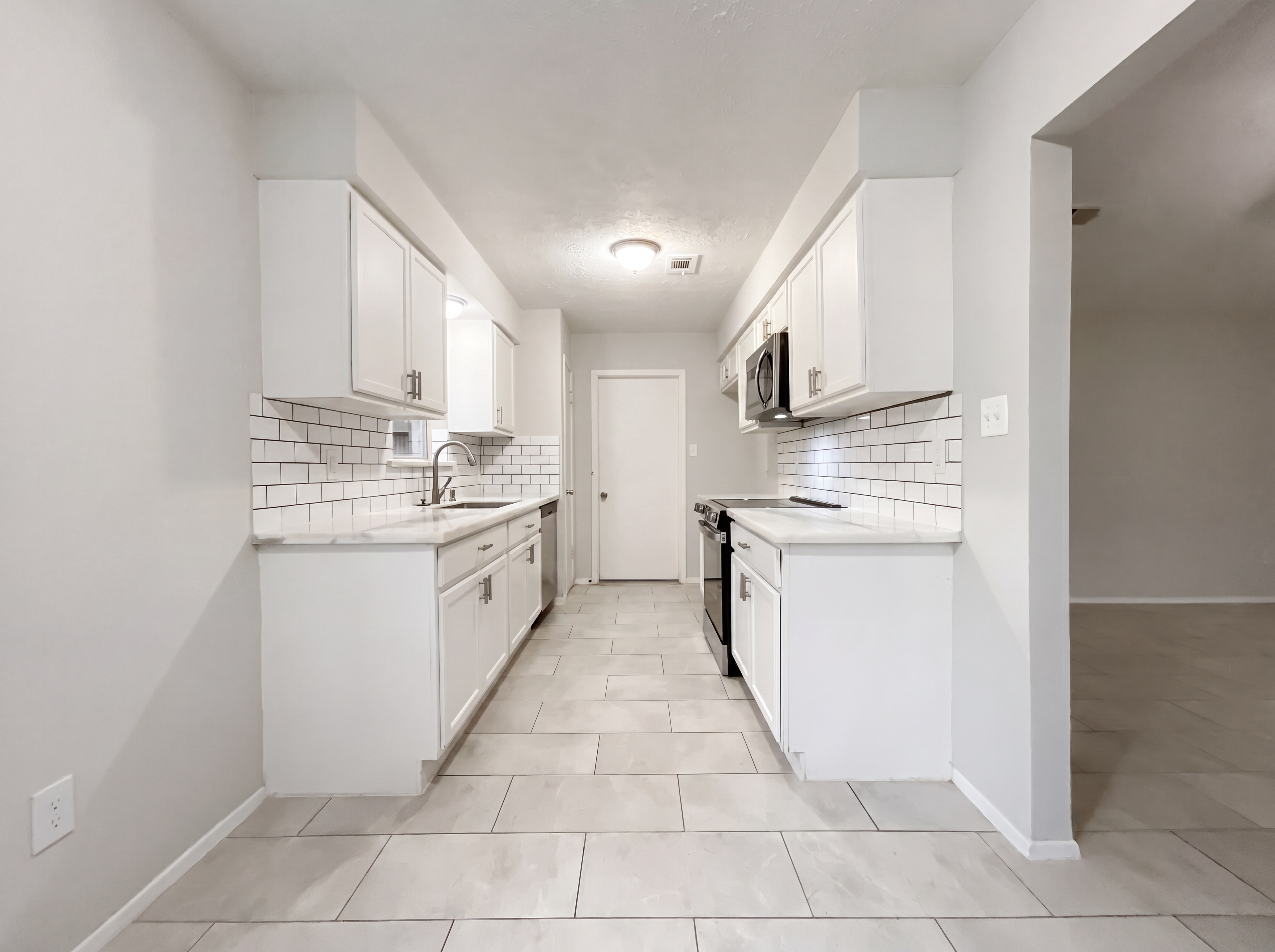 Photo 6 of 16 of 23110 Pennsgrove Rd, Spring, TX