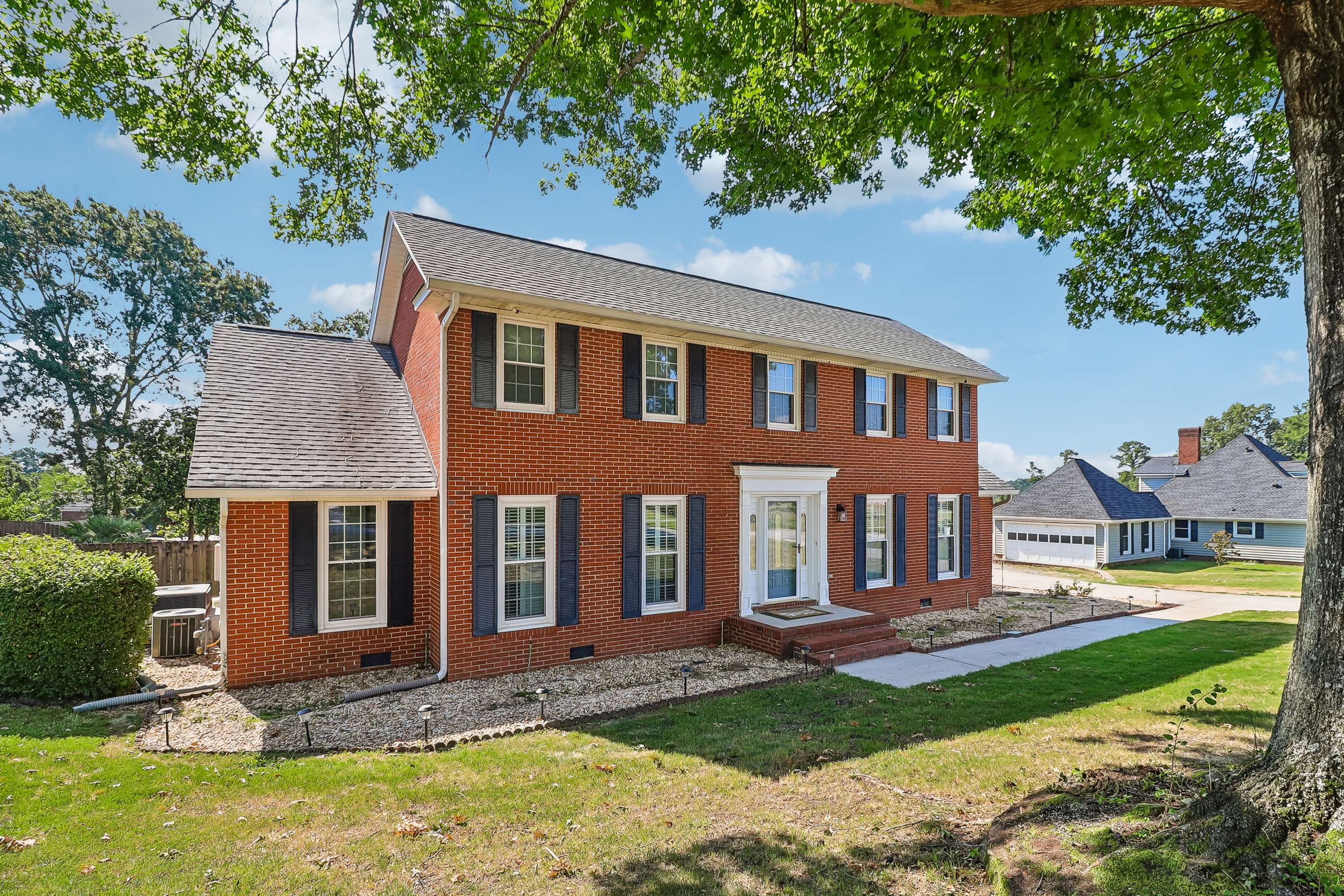 Photo 11 of 41 of 453 Highlands Ct, Augusta, GA