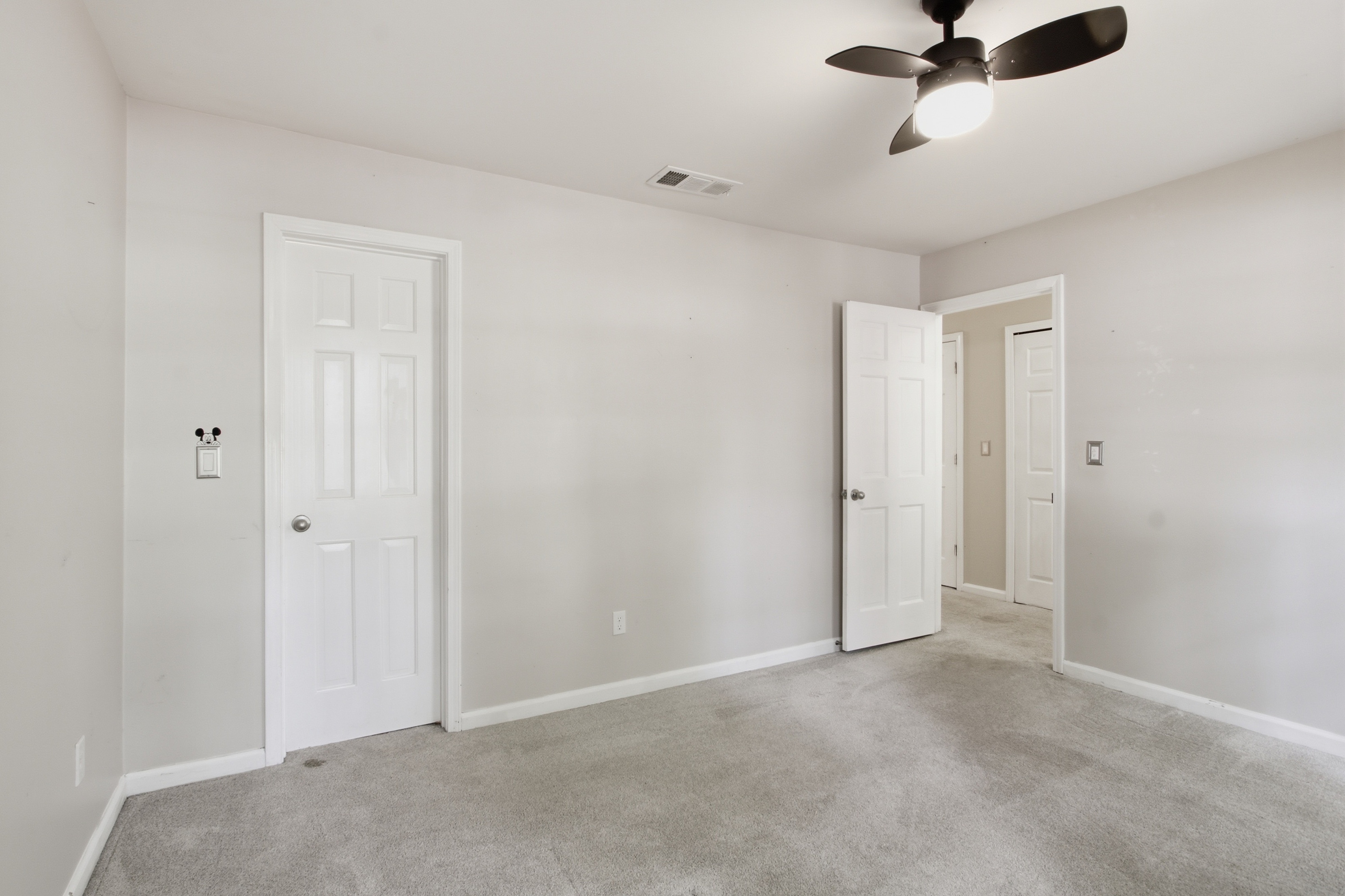 Photo 25 of 46 of 4003 Oakview Ct, Alpharetta, GA