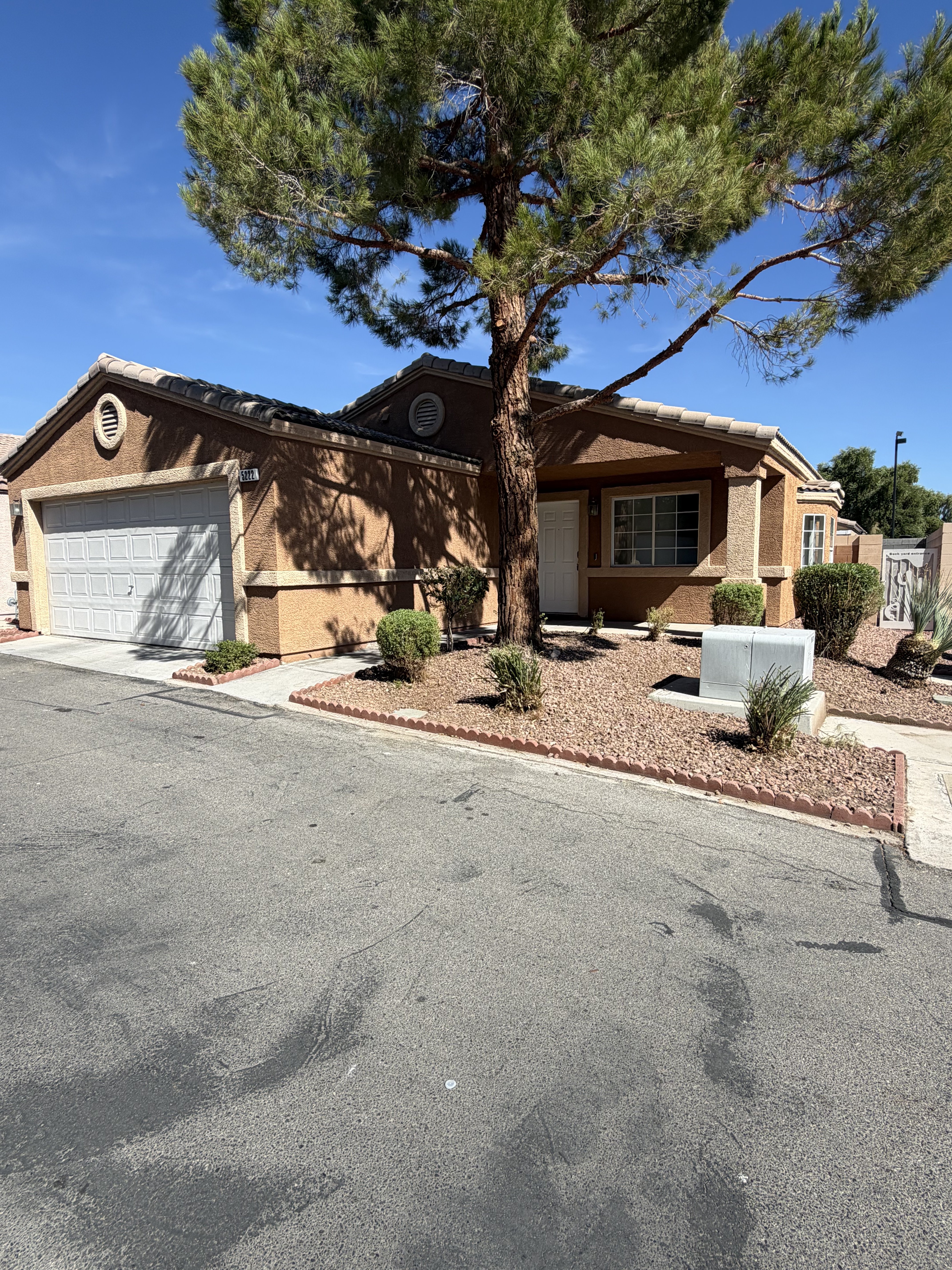 Photo 30 of 33 of 5222 Jewel Canyon Dr, Las Vegas, NV