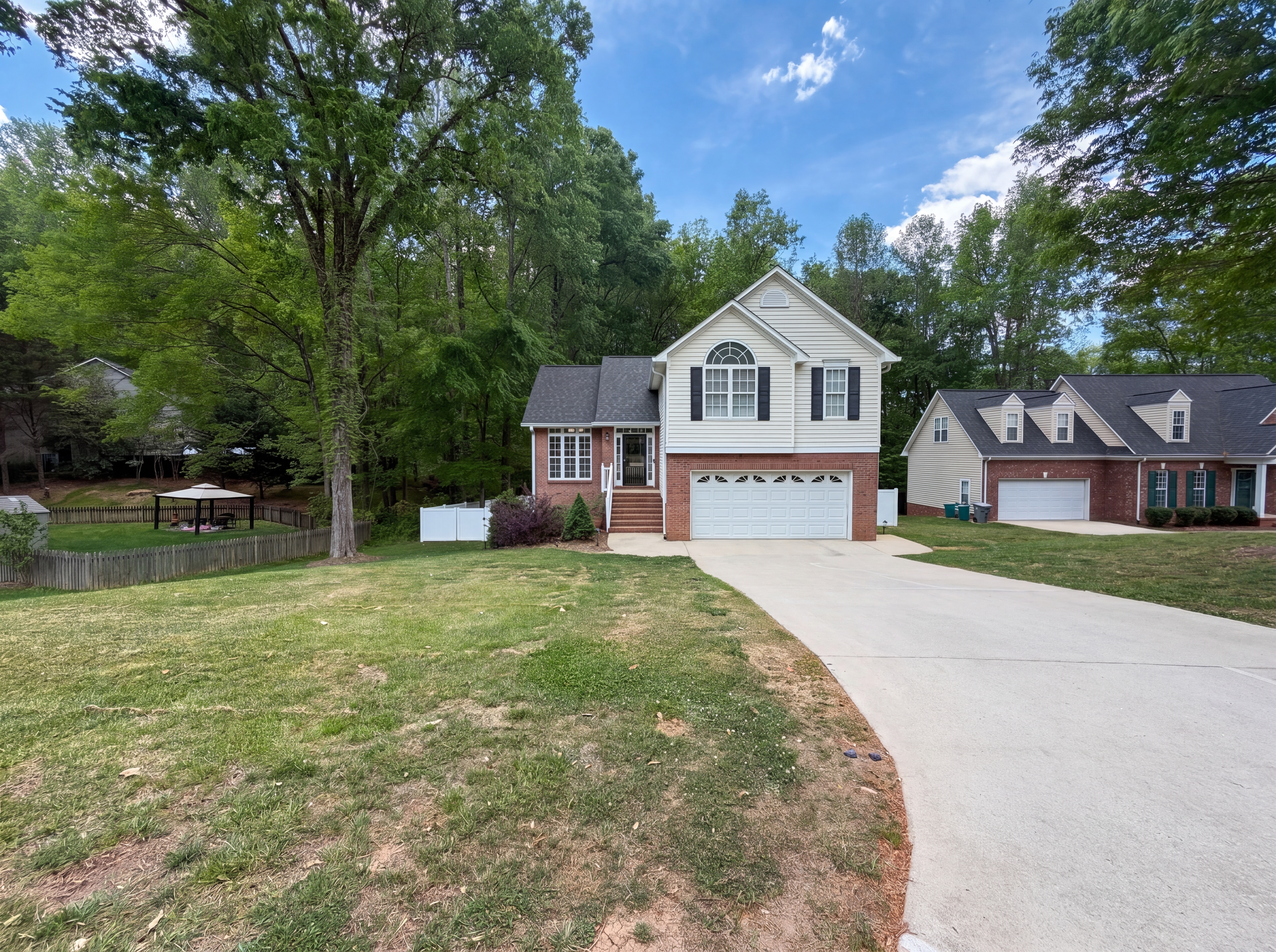 Photo 16 of 21 of 319 Beacon Hills Dr, Gastonia, NC