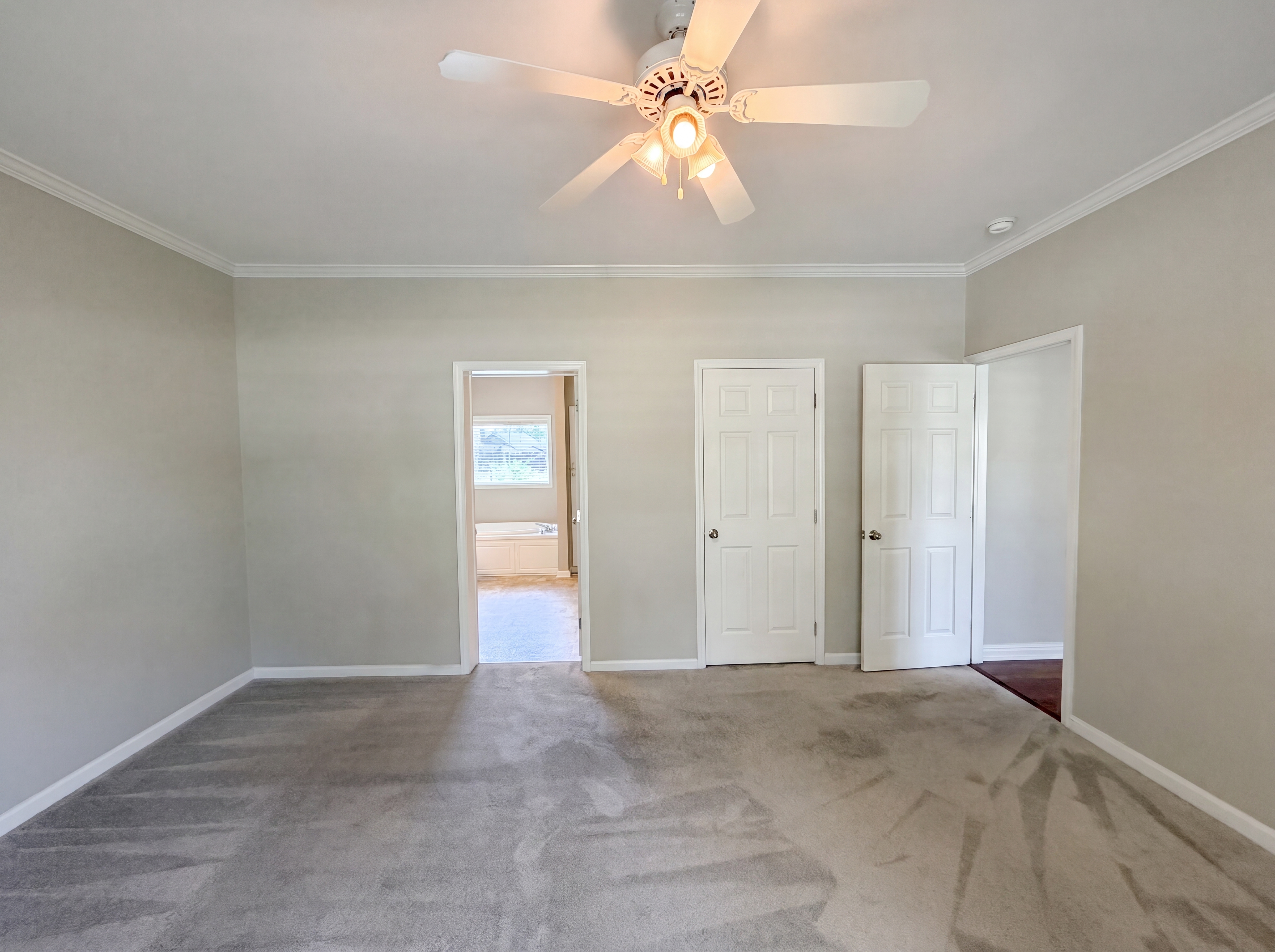 Photo 13 of 19 of 3622 Gibson Rd, Durham, NC