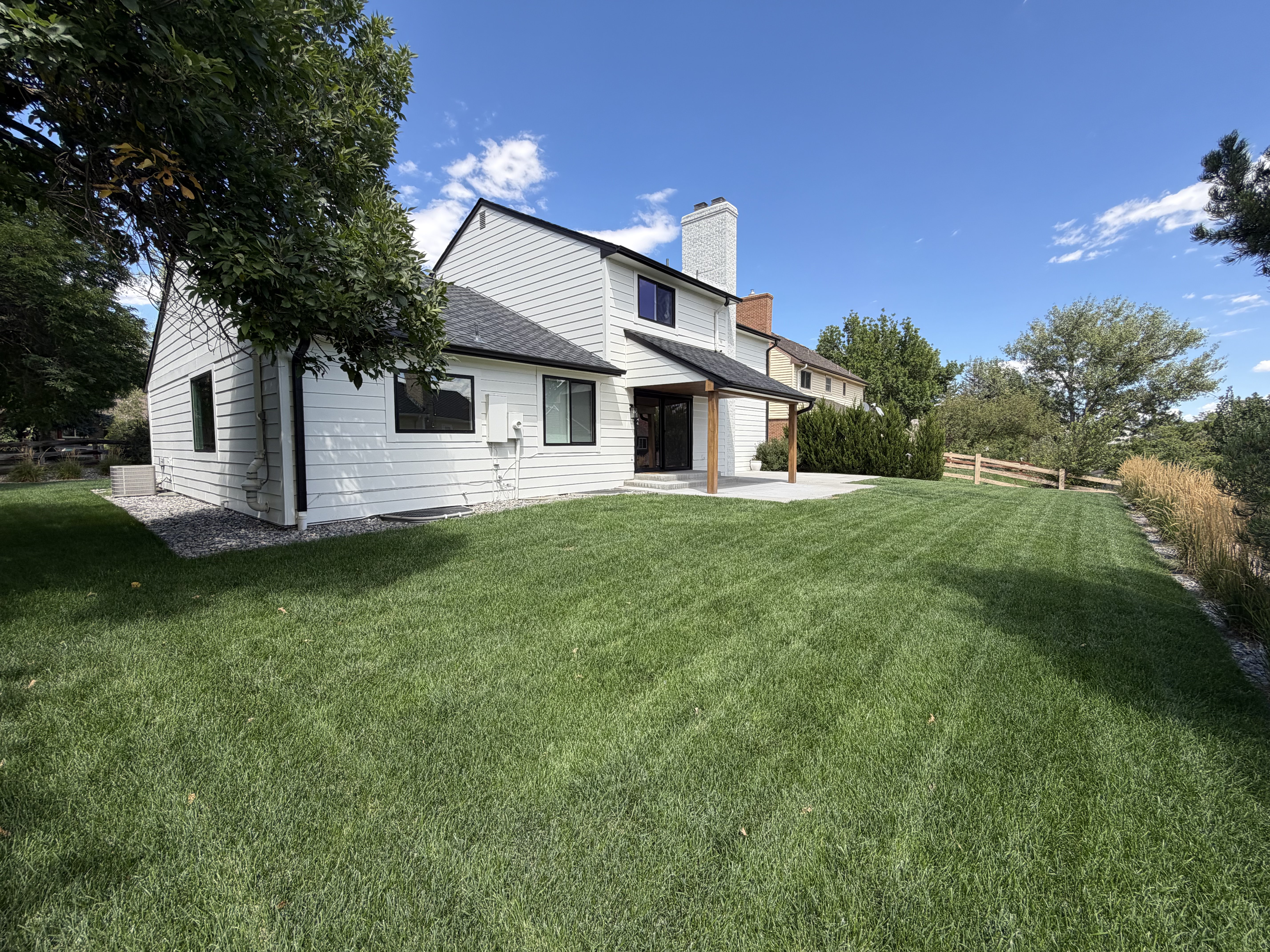 Photo 5 of 42 of 10708 W Chautauga Mtn, Littleton, CO
