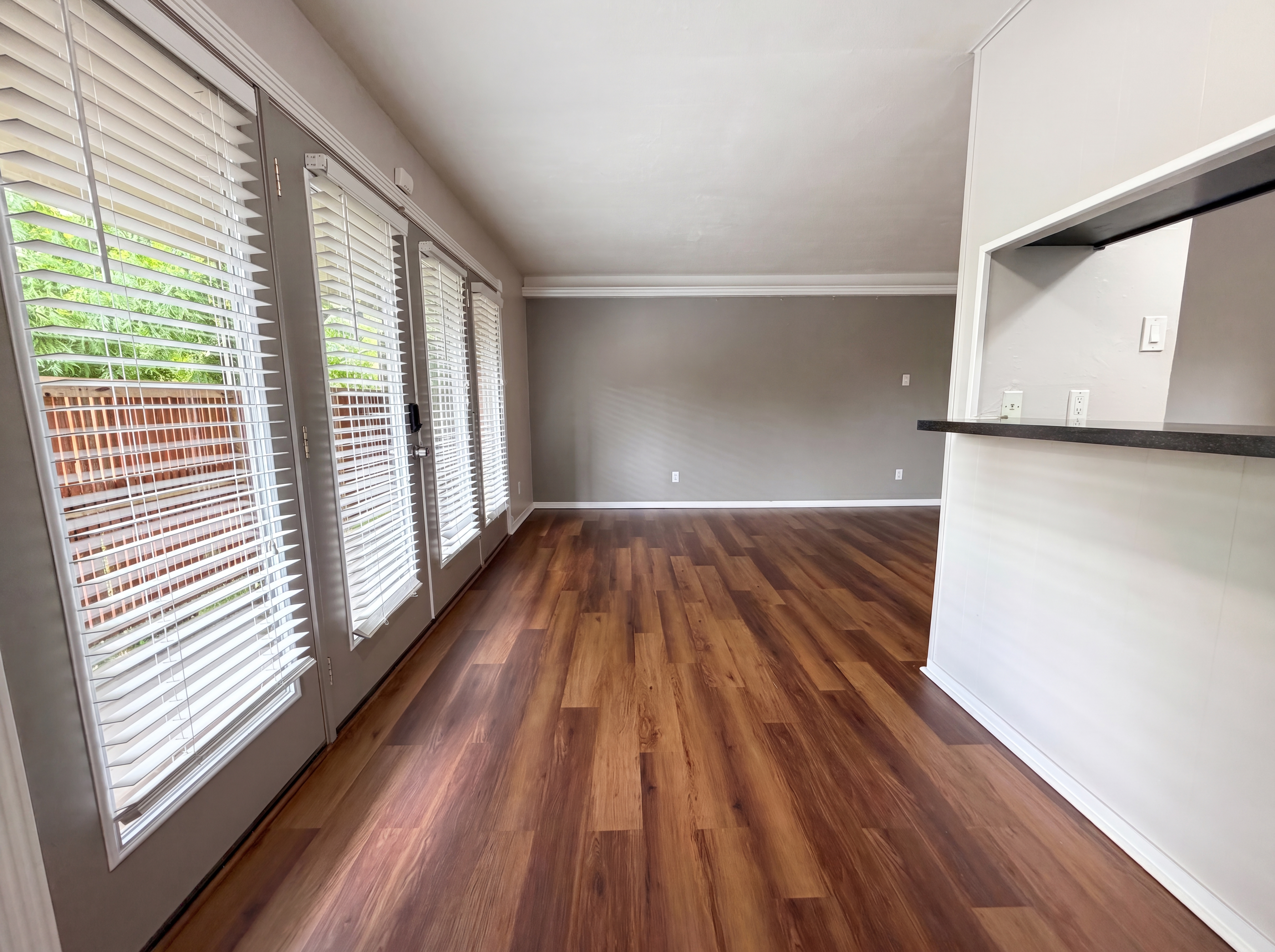 Photo 8 of 17 of 3938 W Alabama St, Houston, TX