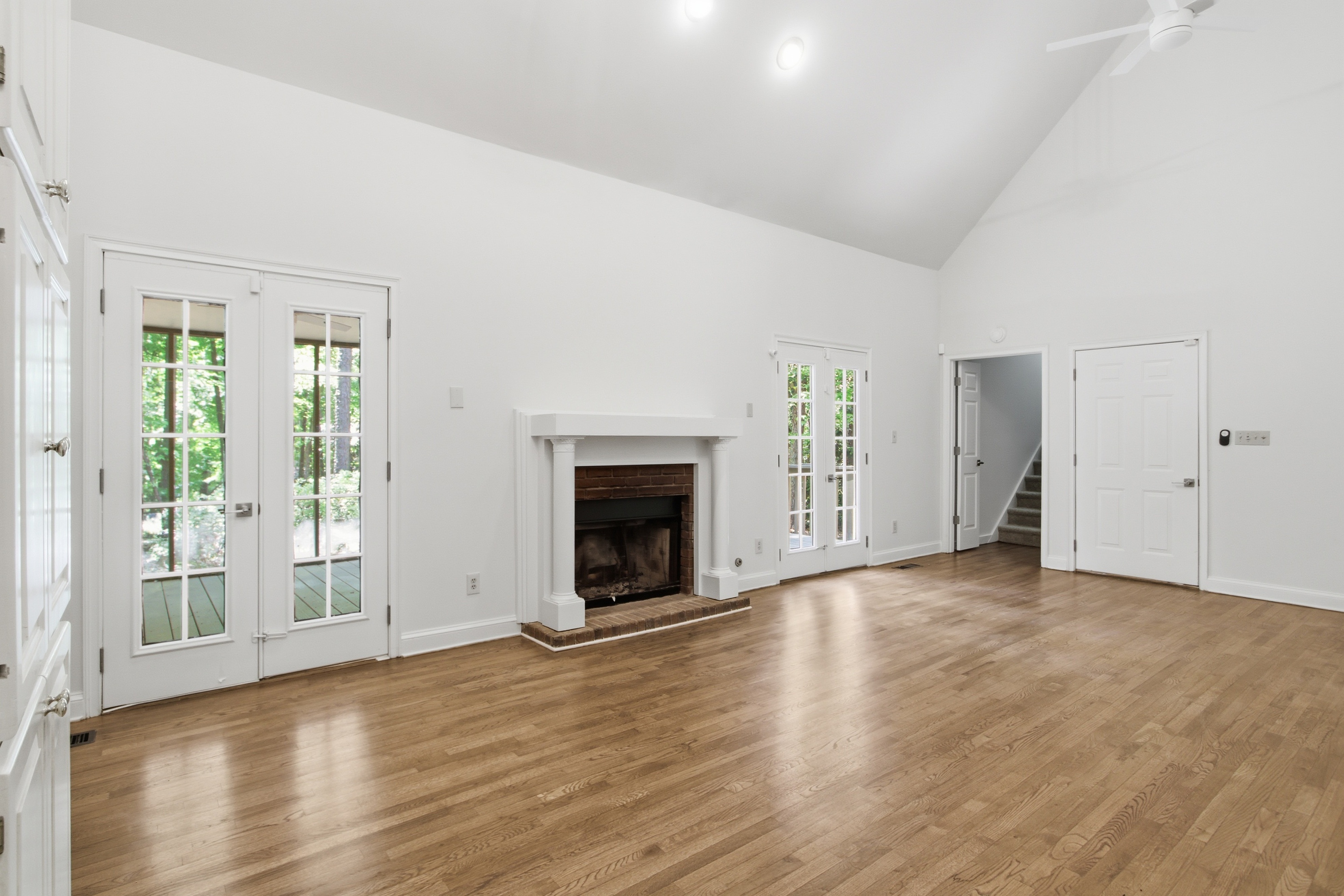 Photo 2 of 38 of 86 Lancaster Way, Newnan, GA