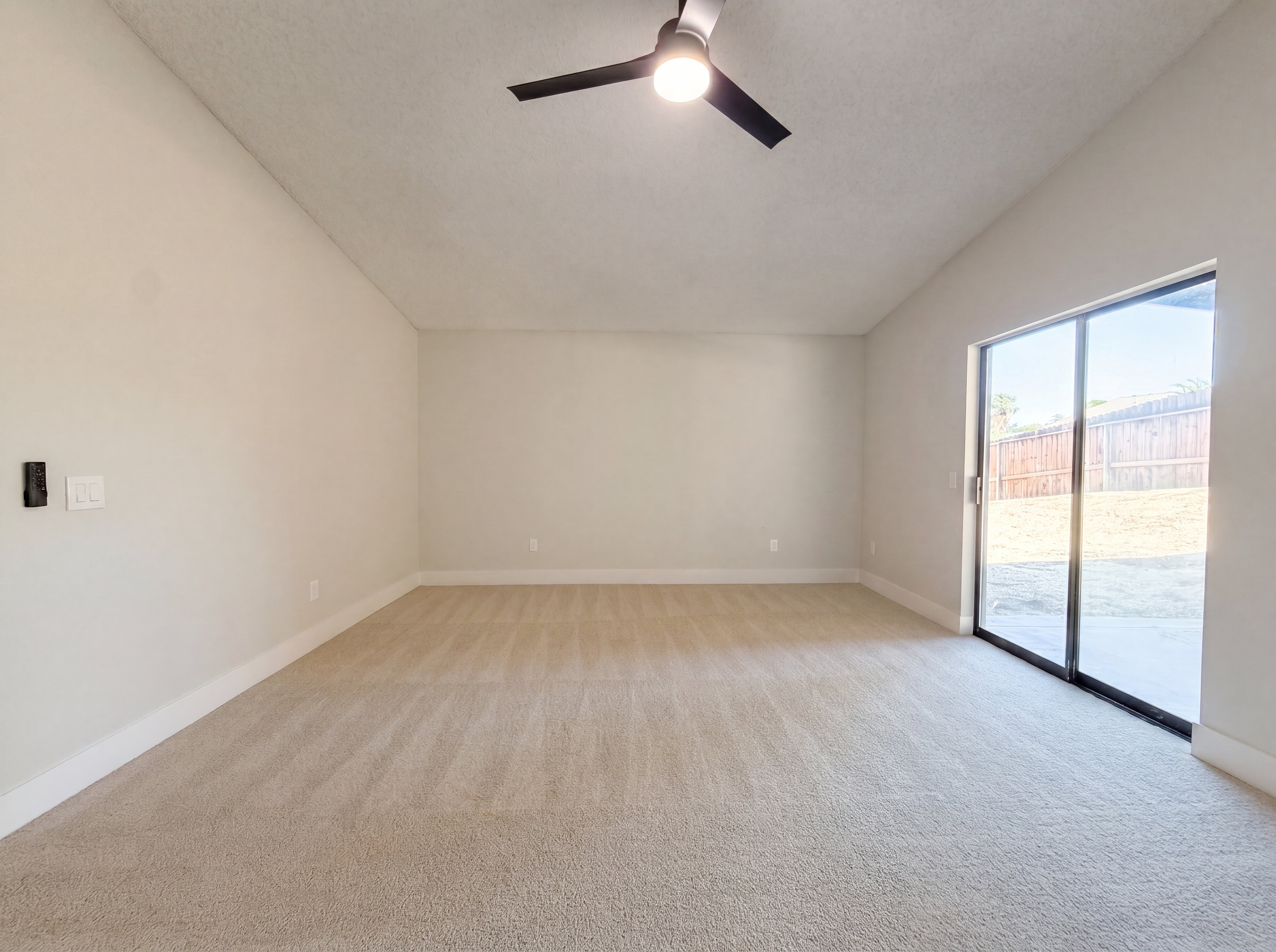 Photo 13 of 25 of 42355 Willeta Ave, Lancaster, CA