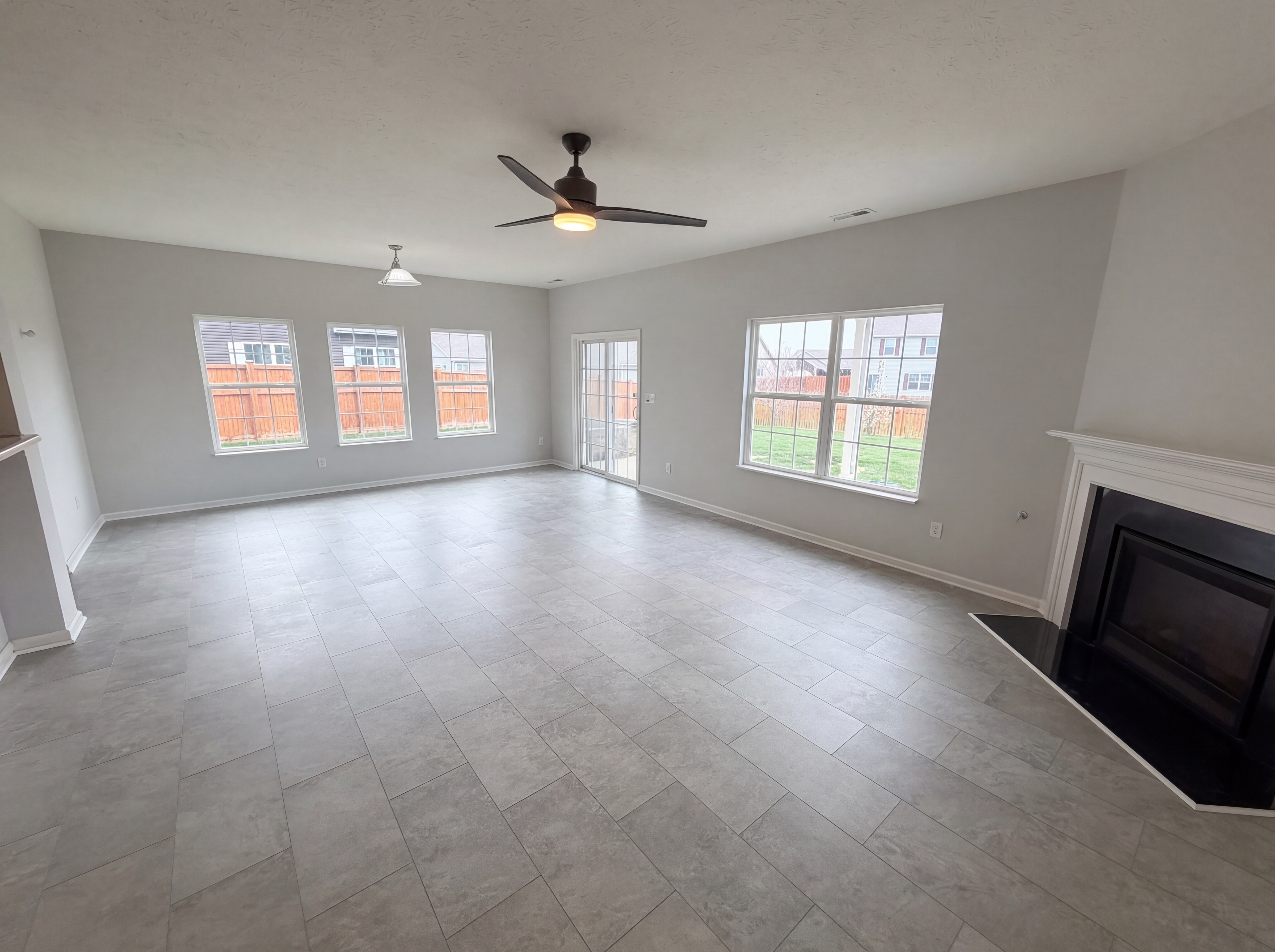Photo 12 of 31 of 8095 Brookville Way, Avon, IN