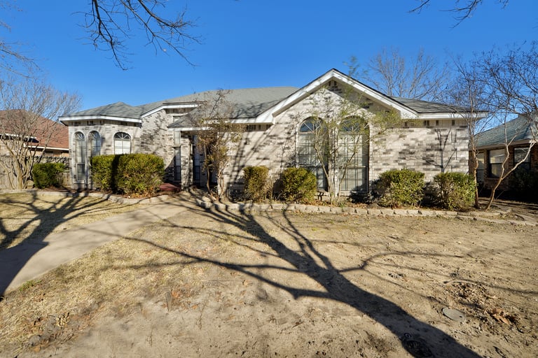 Photo 23 of 24 - 8813 Briarwood Dr, Rowlett, TX 75088