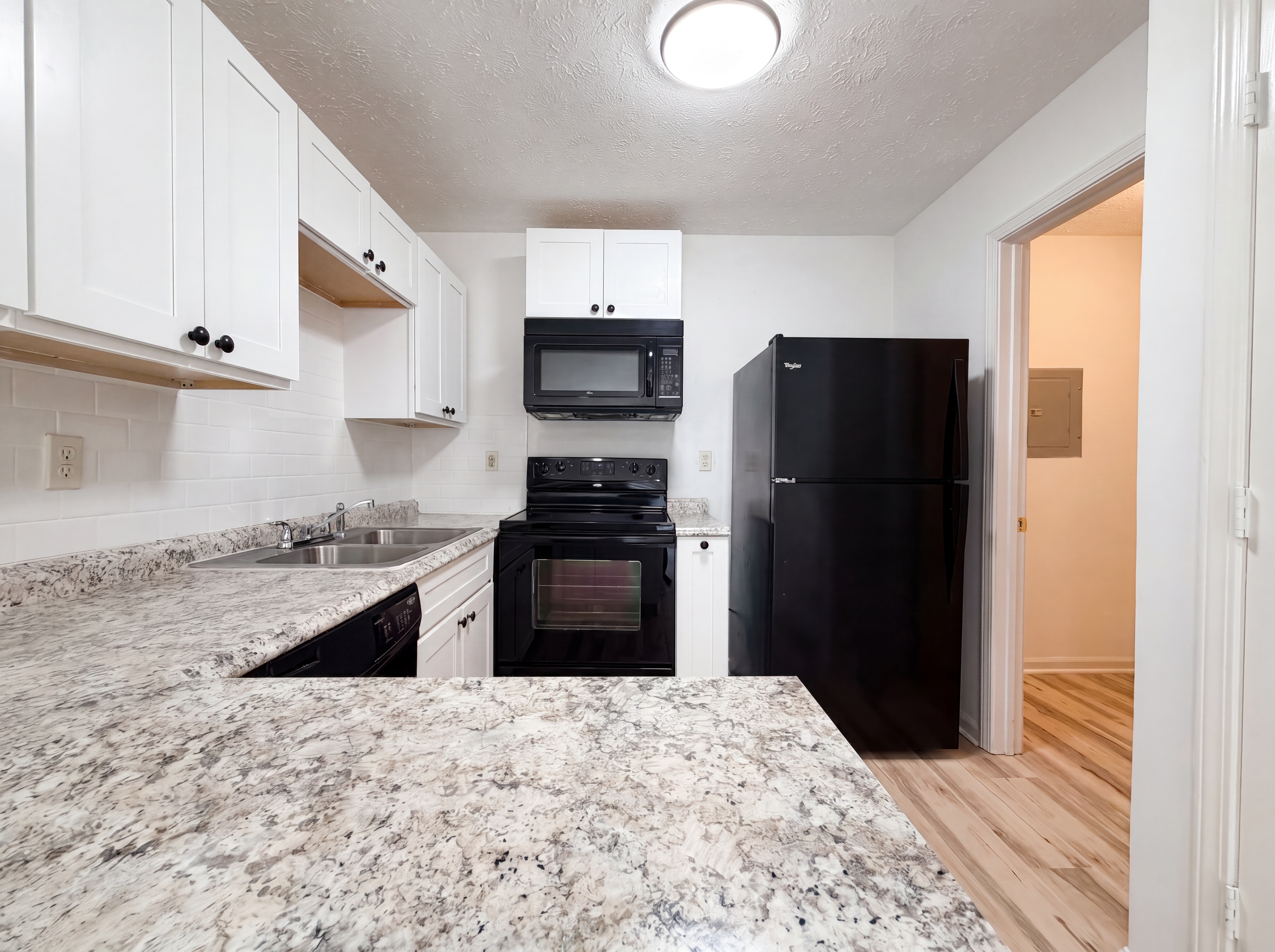 Photo 2 of 19 of 131 Bentley Pl, Tucker, GA