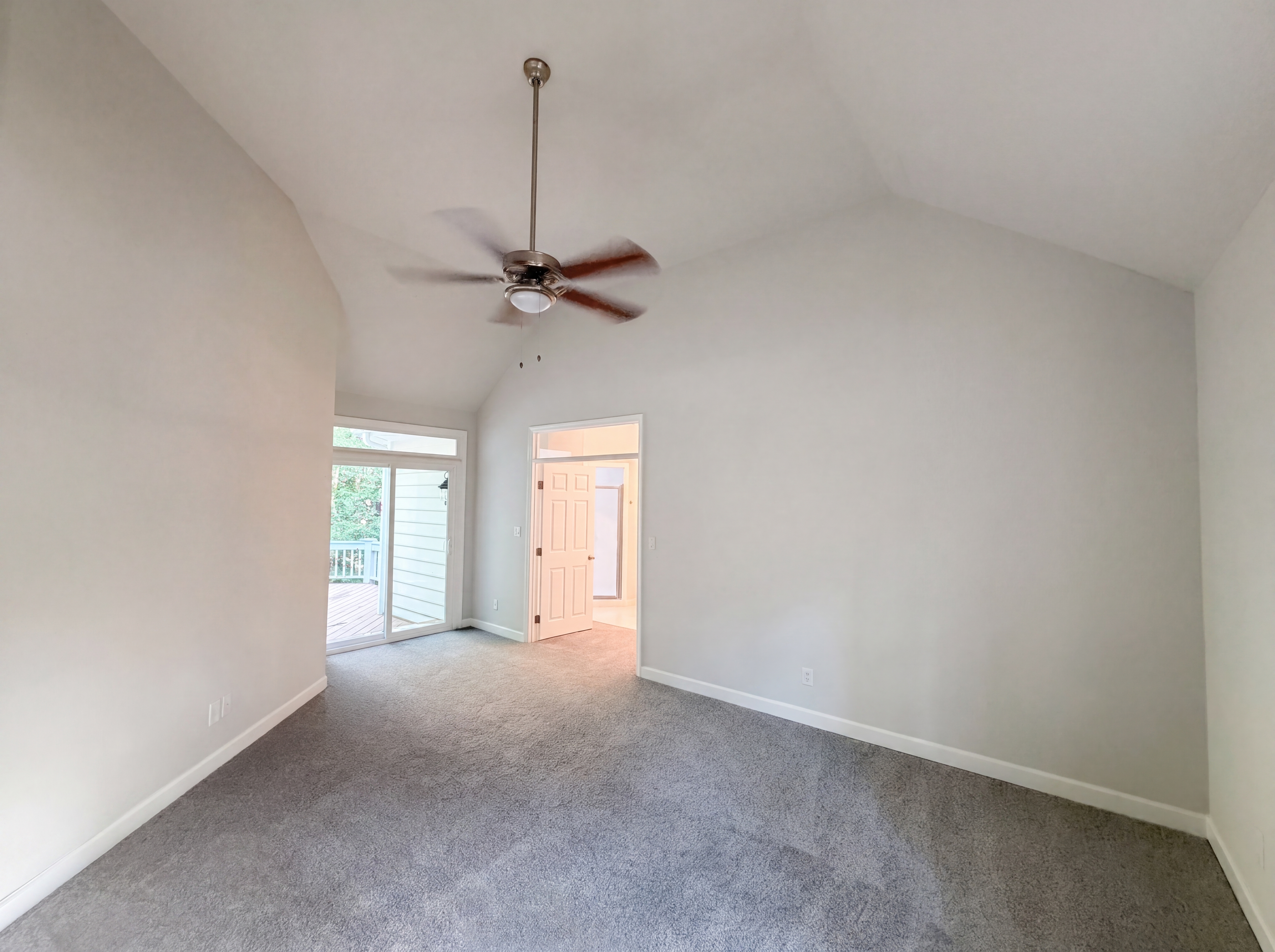 Photo 4 of 16 of 6104 Crupper Ct, Raleigh, NC
