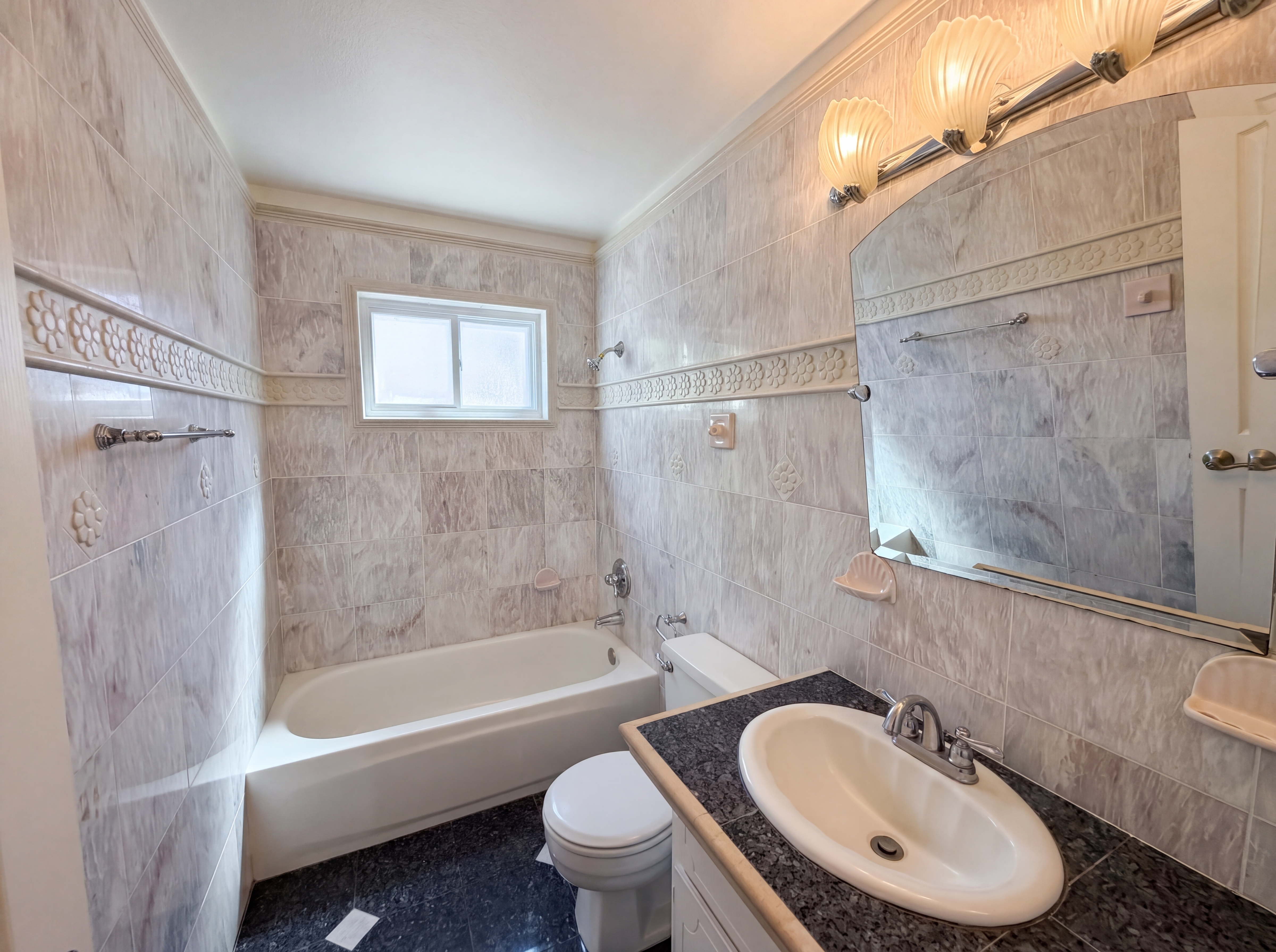 Photo 13 of 23 of 9534 Brakeman Ct, Sacramento, CA