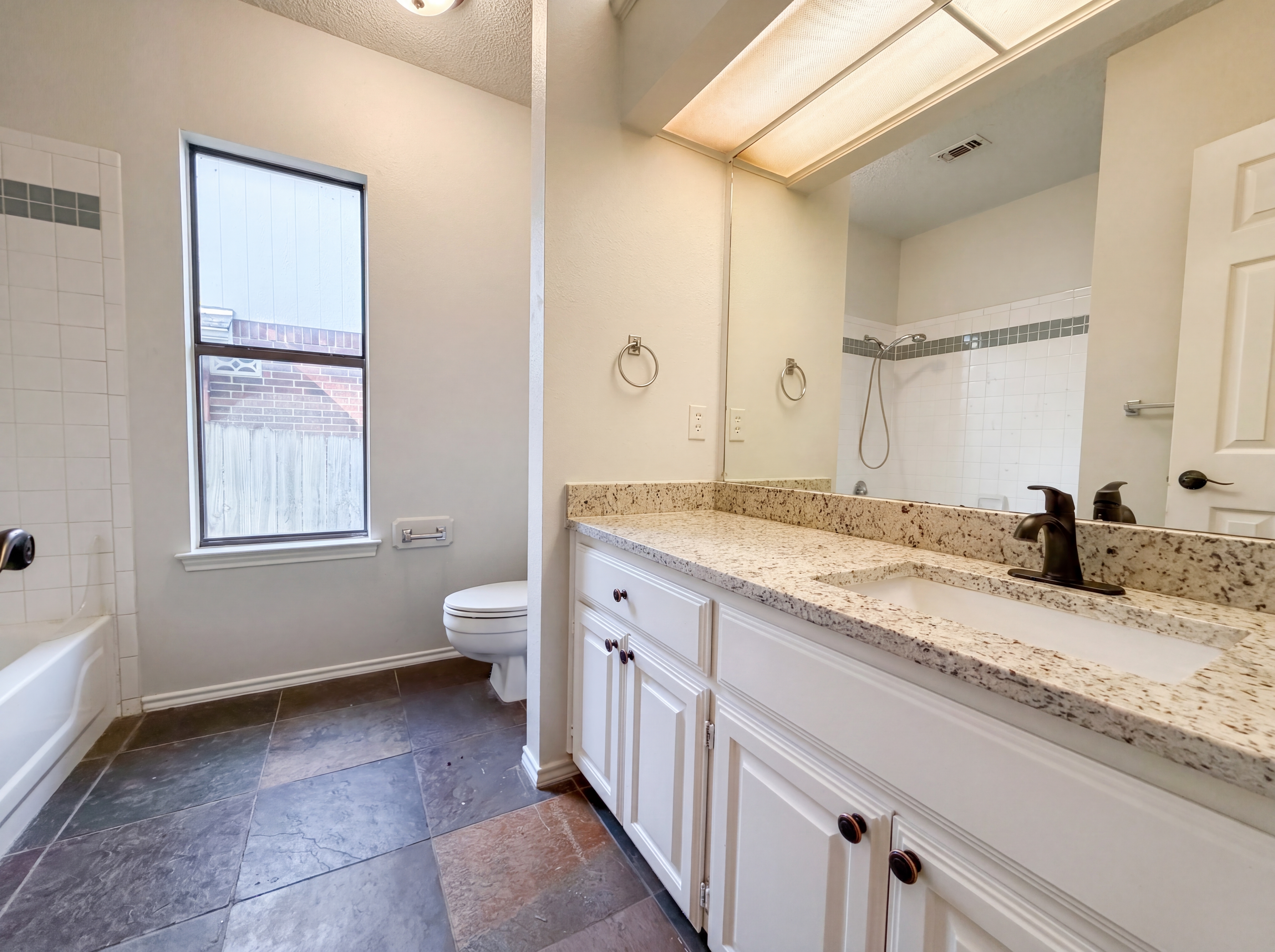 Photo 10 of 16 of 14714 Swale, San Antonio, TX