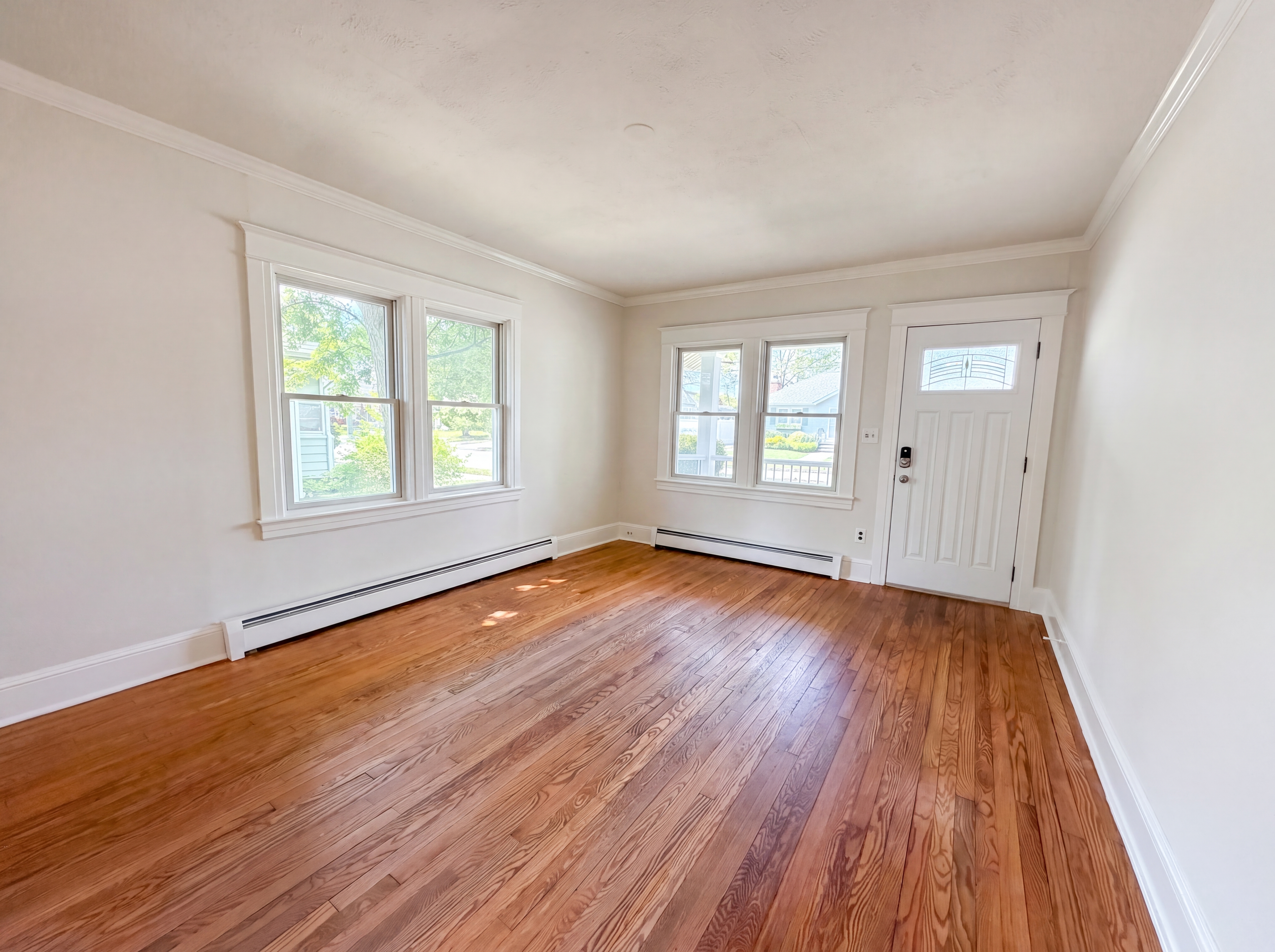 Photo 8 of 26 of 43 Highland Ave, Patchogue, NY