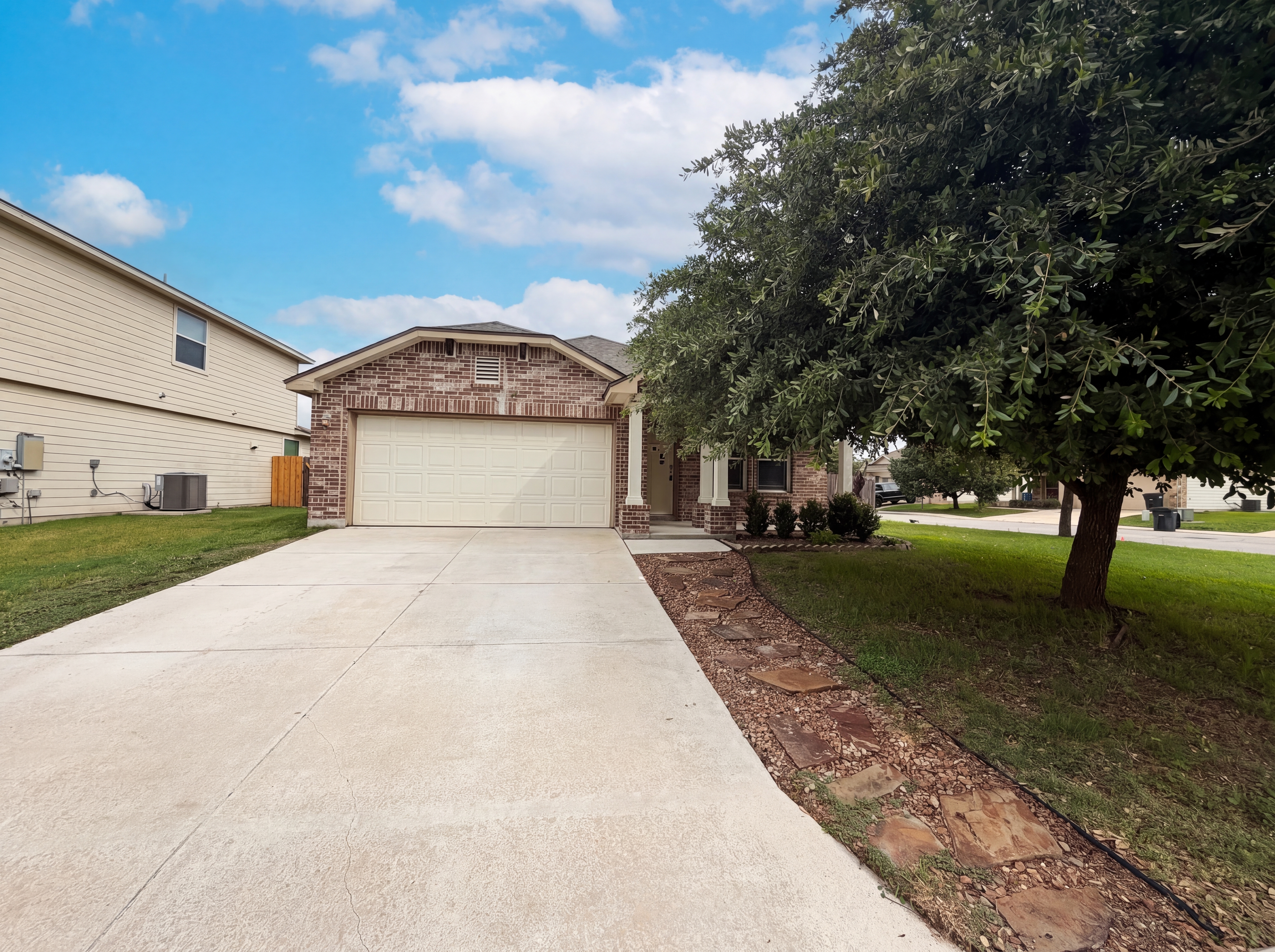 Photo 14 of 16 of 789 Wolfeton Way, New Braunfels, TX