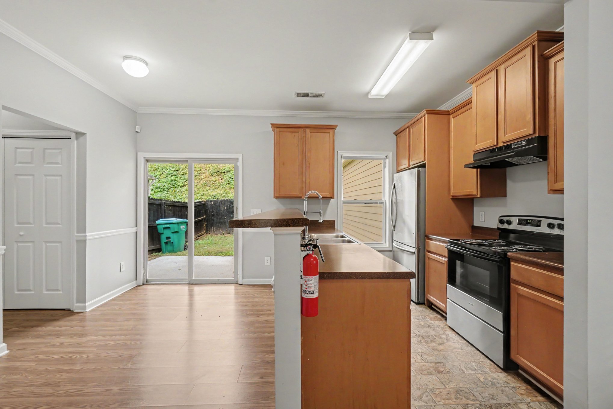 Photo 2 of 17 of 202 W Marietta St, Canton, GA