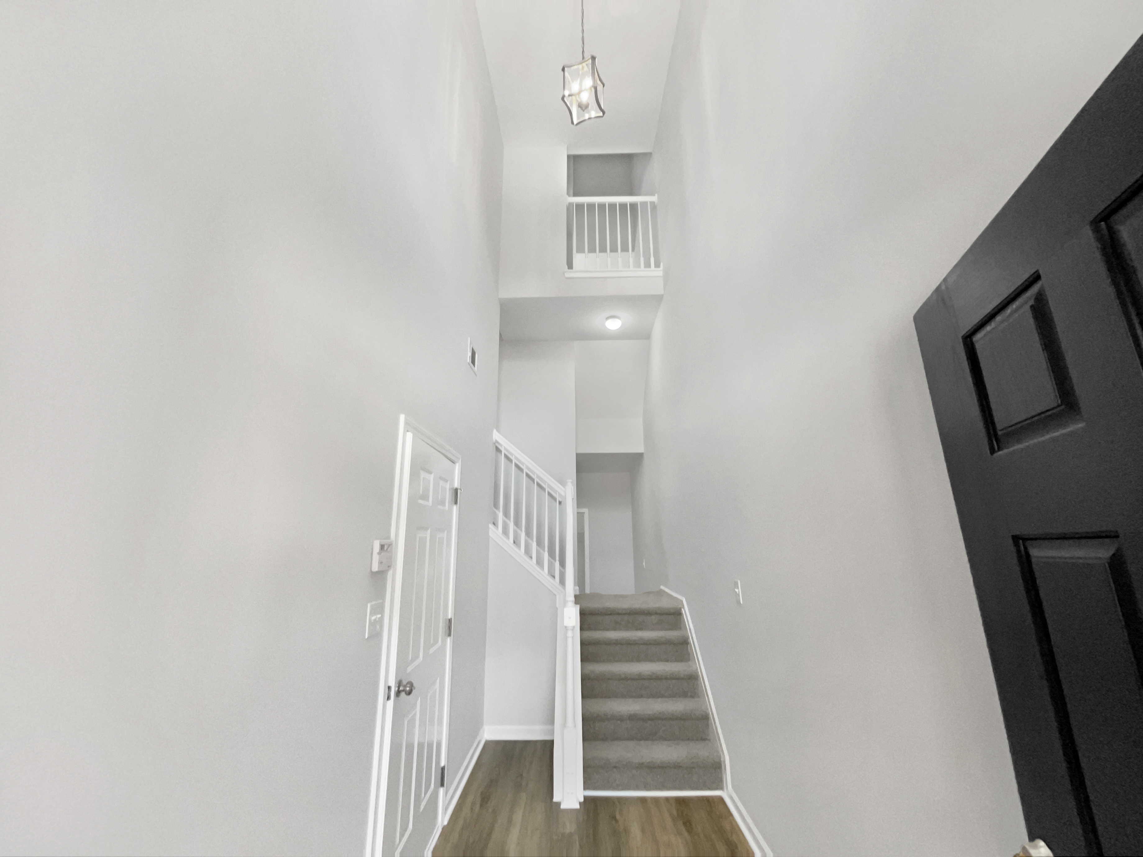 Photo 37 of 52 of 1622 Halliard Dr, Lawrenceville, GA