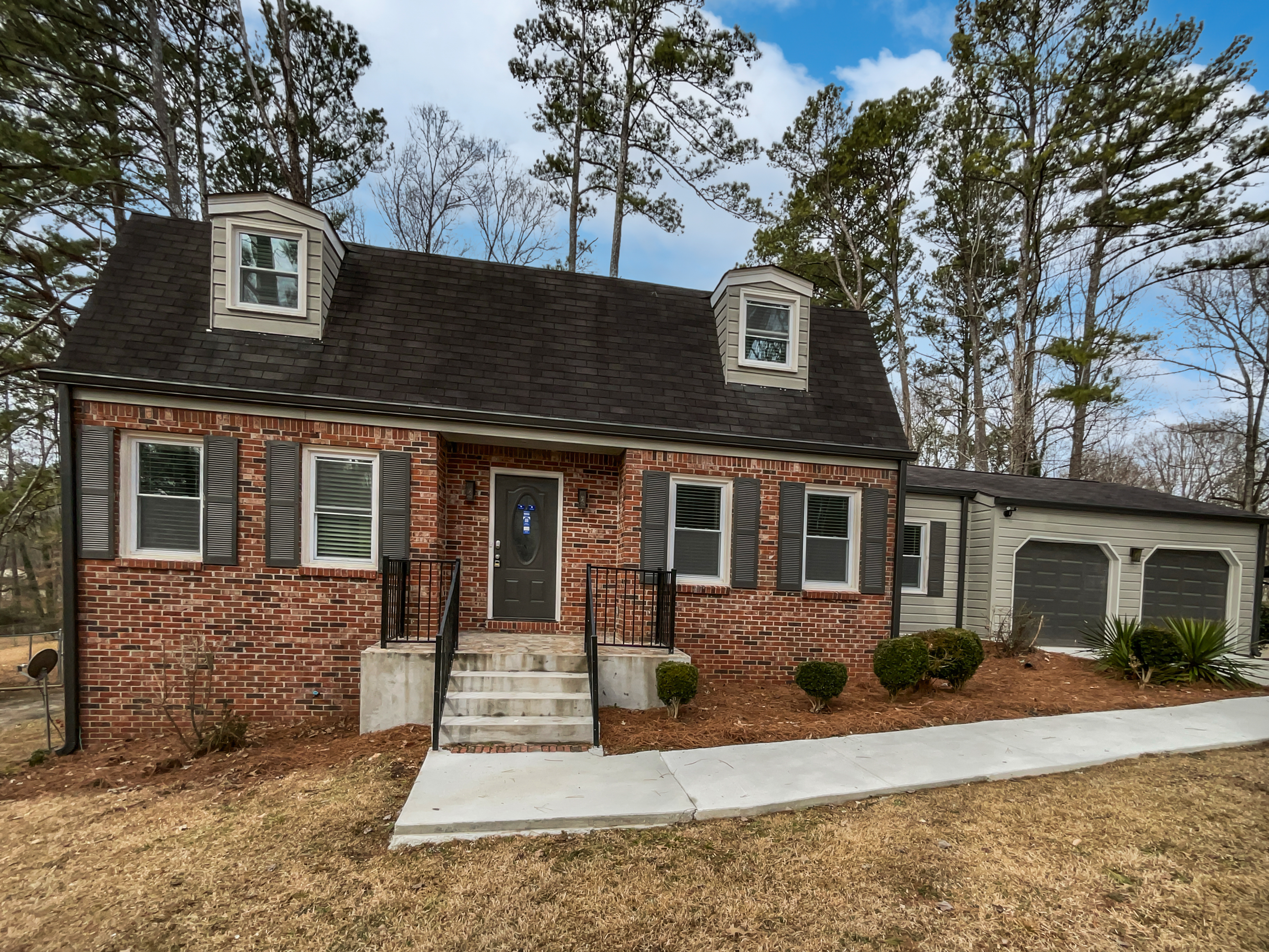 Photo 10 of 37 of 6390 E Stubbs Rd, Atlanta, GA