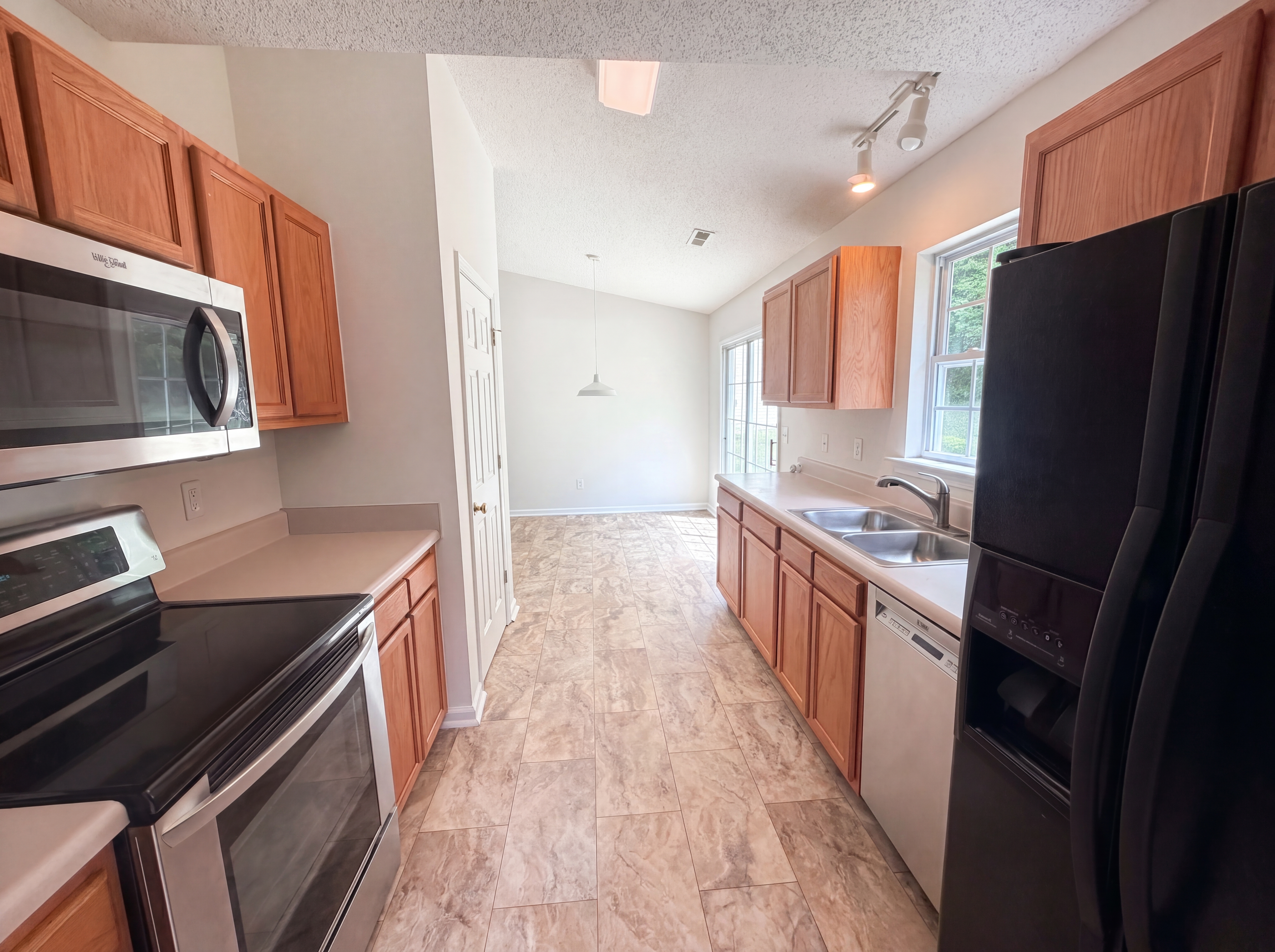 Photo 7 of 17 of 1807 Antler Ct, Greensboro, NC