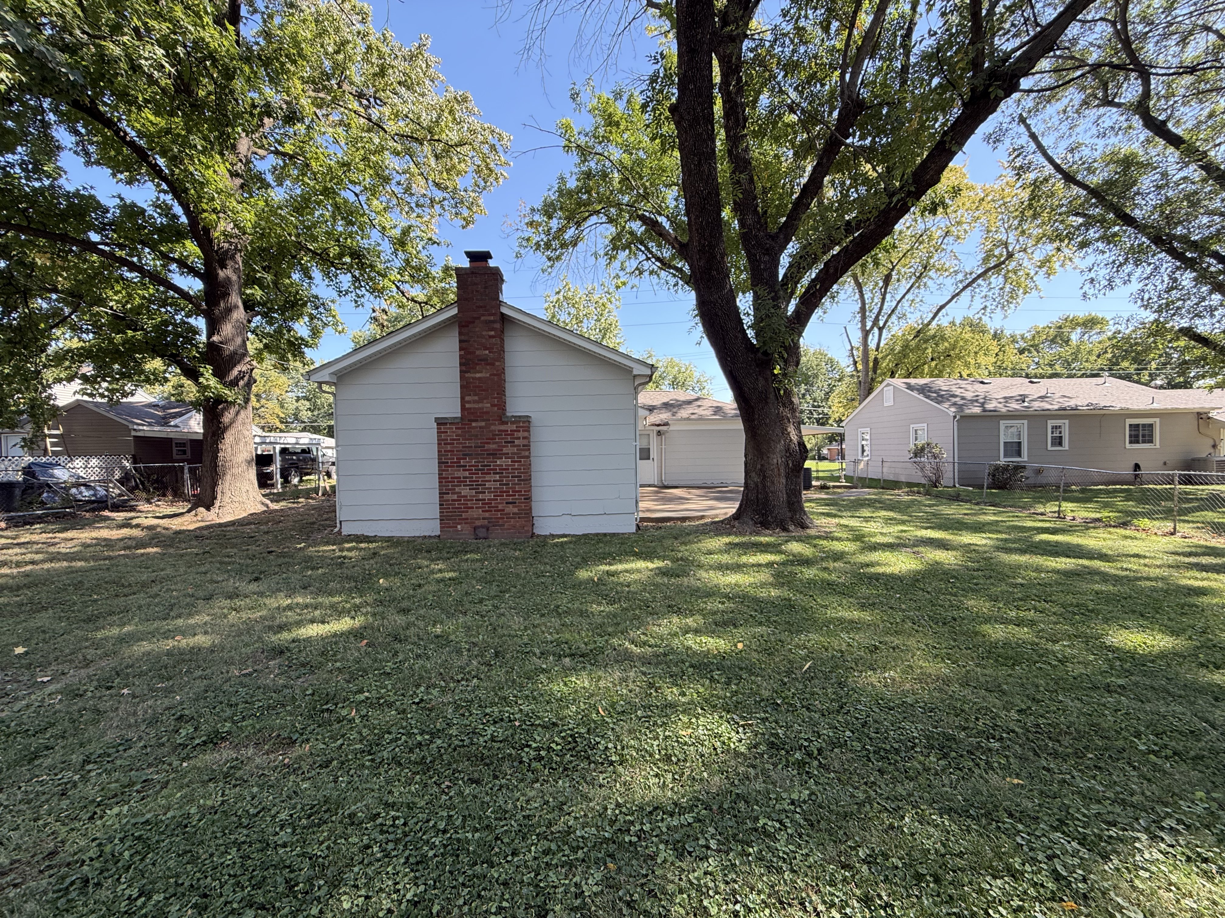 Photo 17 of 18 of 1607 N 17th St, Belleville, IL