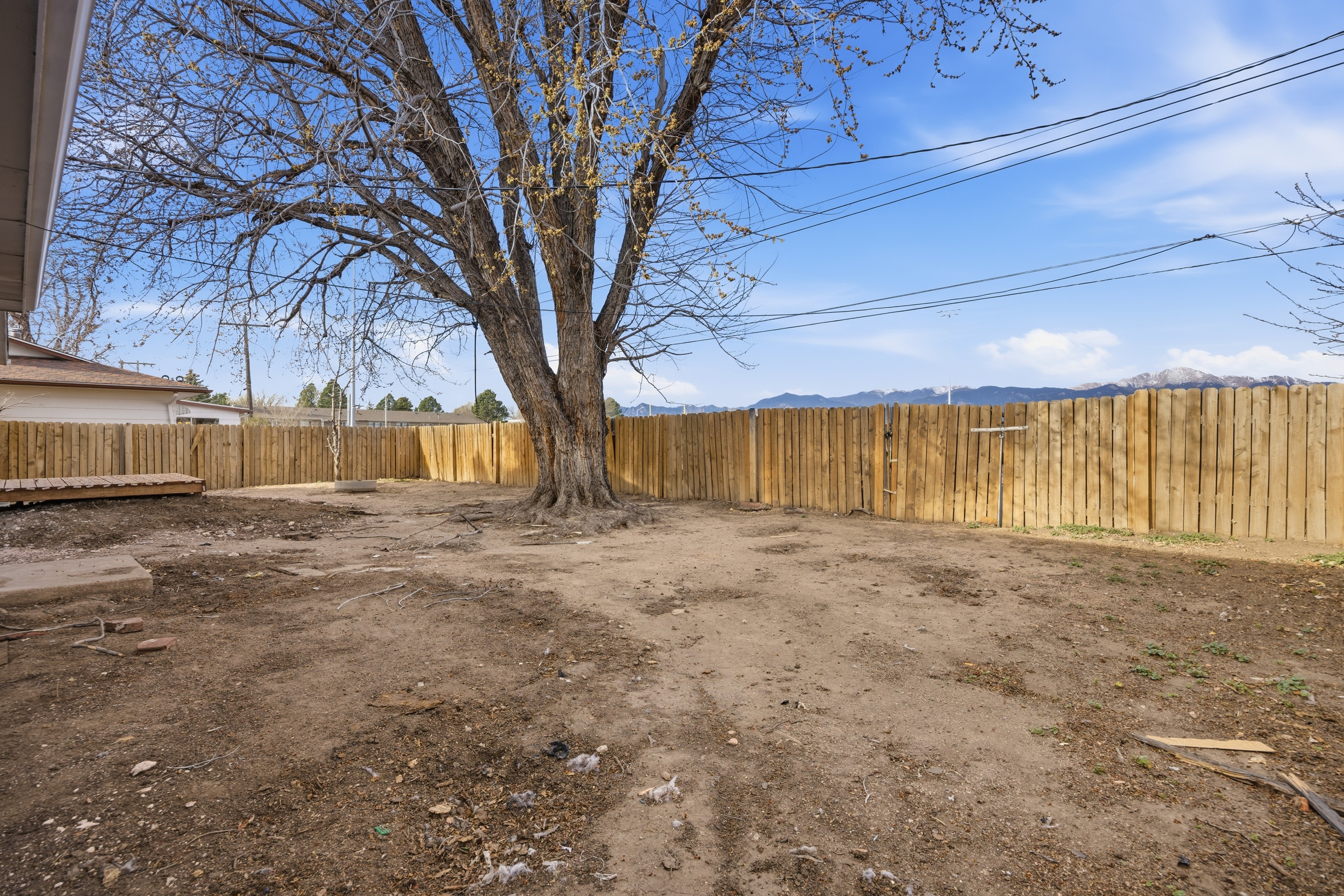 Photo 38 of 40 of 1014 Fosdick Dr, Colorado Springs, CO
